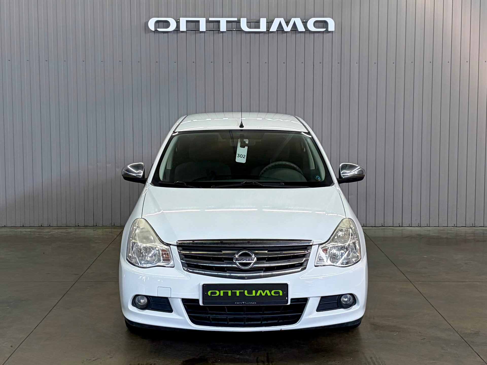 Nissan Almera 