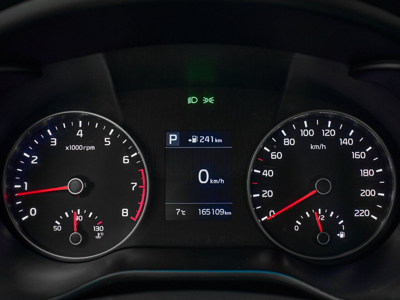 Купить Kia Rio 1.6 AT (123 л.с.), 2017 в Екатеренбурге