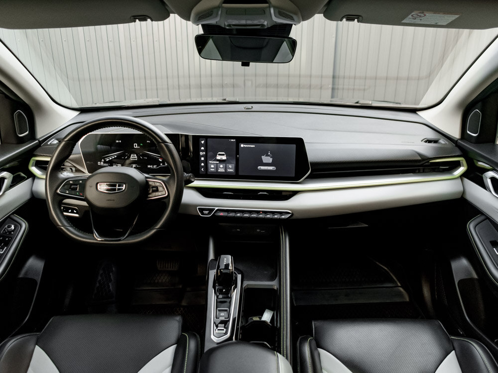 Купить Geely Coolray 1.5 AMT (177 л.с.), 2023 в Екатеренбурге
