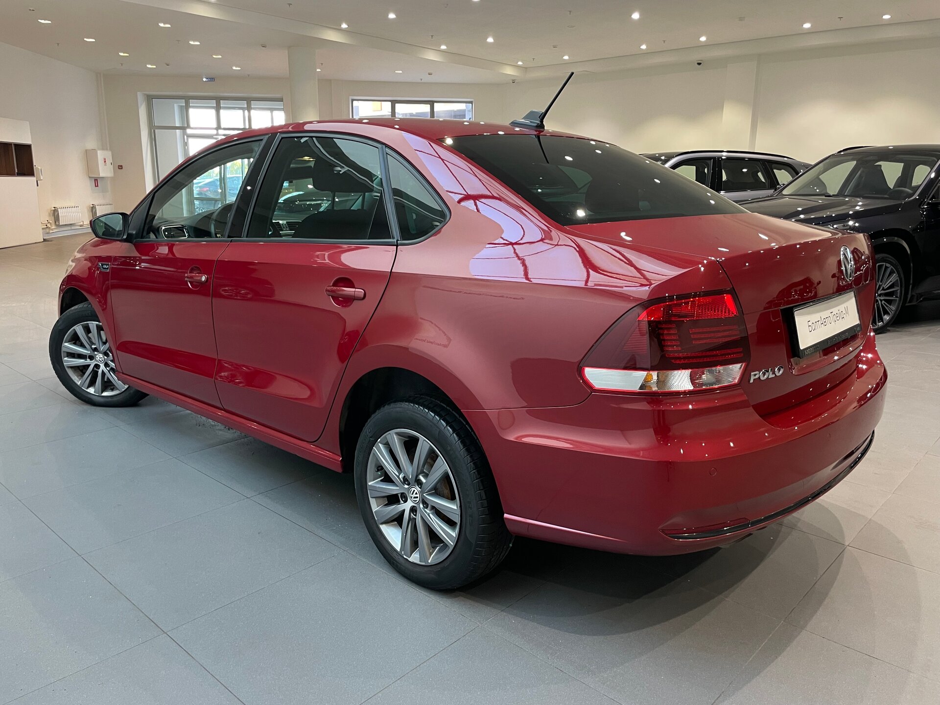 Автомобиль Volkswagen Polo 1.6 AT (110 л.с.) - 4