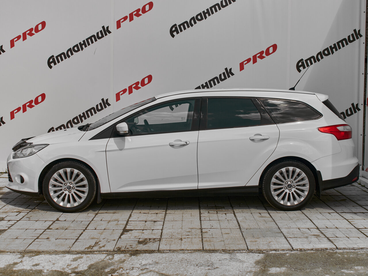 Купить Ford Focus 2.0 AMT (150 л.с.), 2012 в Екатеренбурге