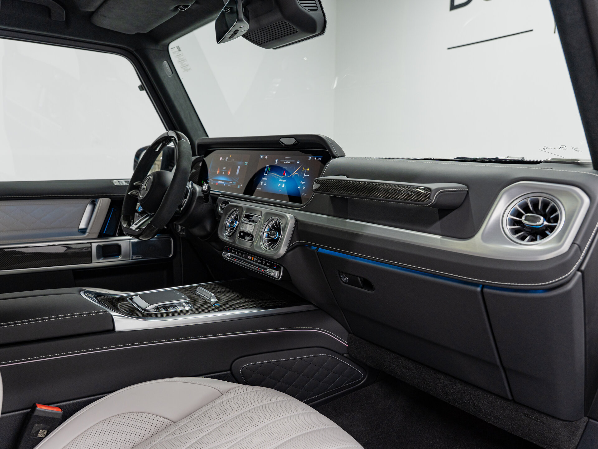 Автомобиль Mercedes-Benz G-Класс AMG 63 AMG 4.0 AT (585 л.с.) 4WD - 15