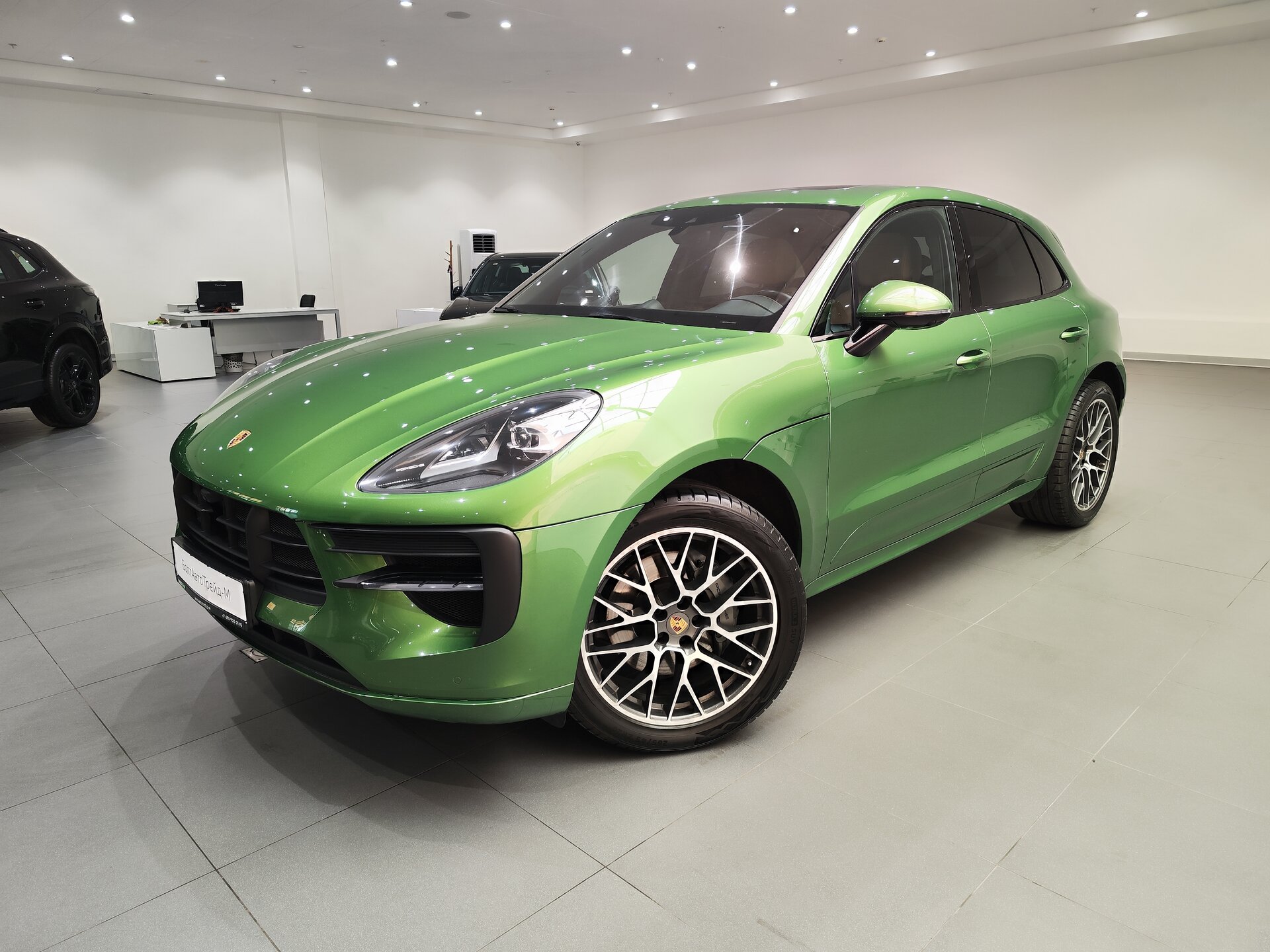 Автомобиль Porsche Macan S 3.0 AMT (354 л.с.) 4WD - 1