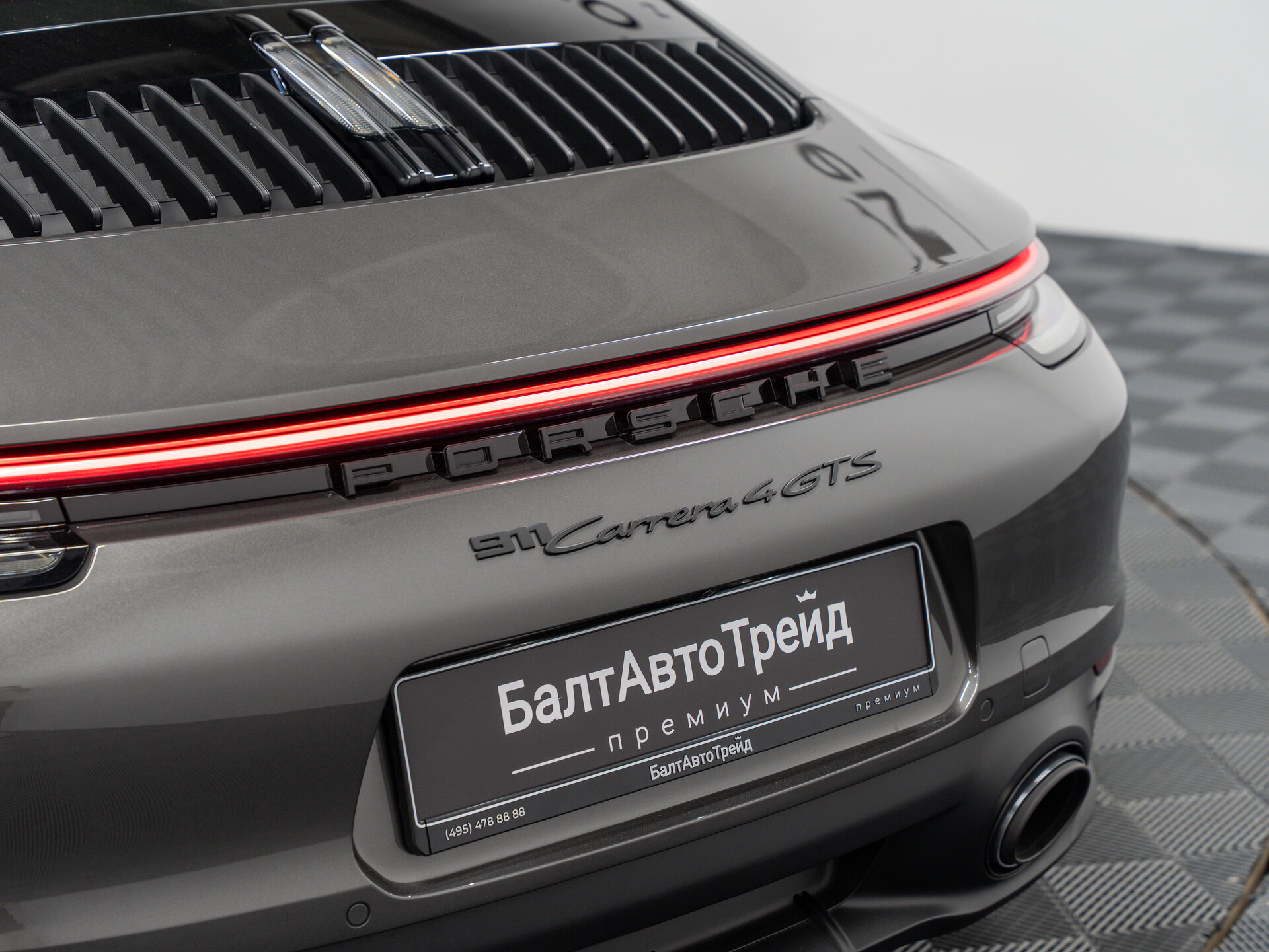Автомобиль Porsche 911 Carrera 4 GTS 3.0 AMT (480 л.с.) 4WD - 11