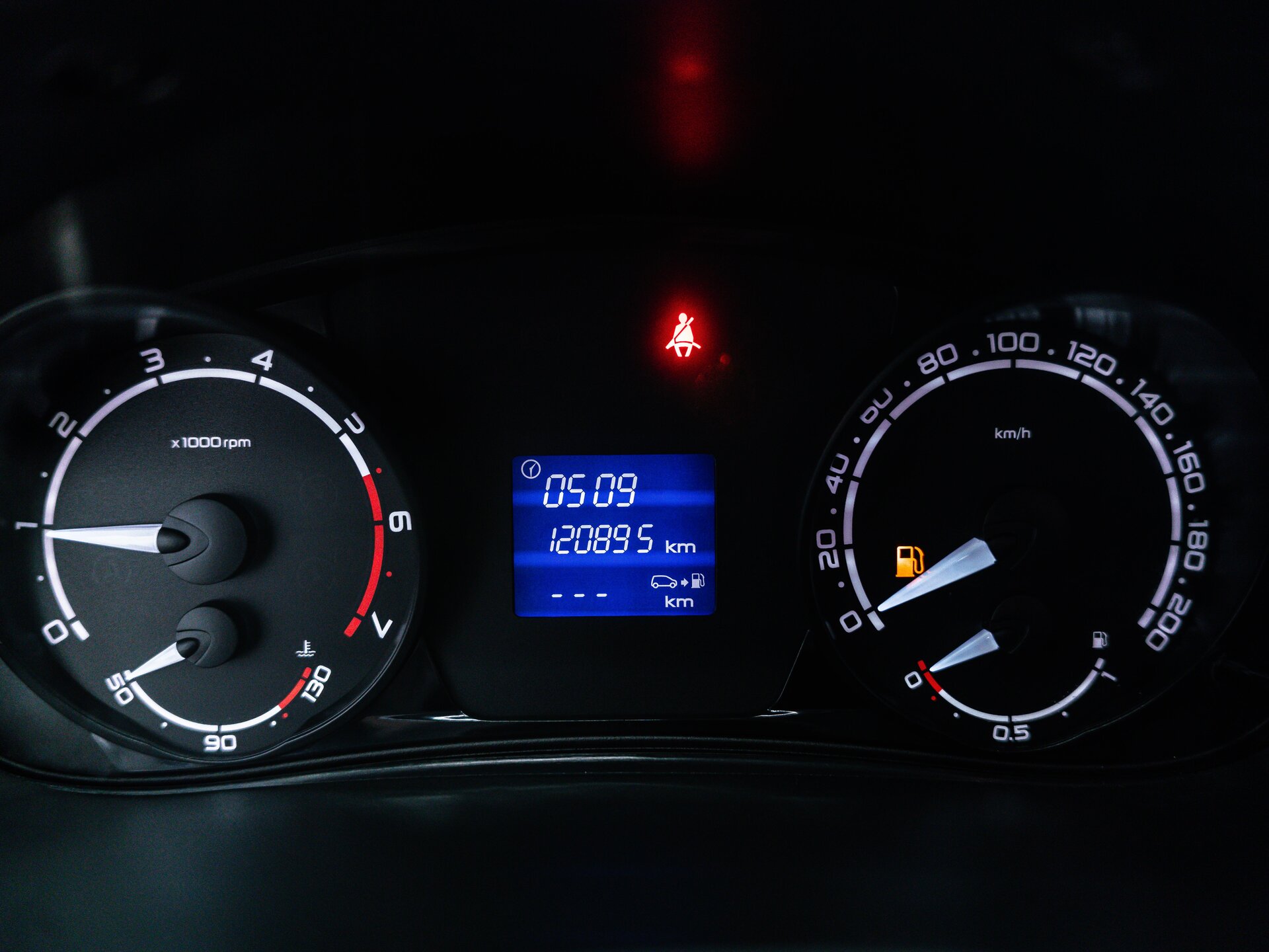 LADA (ВАЗ) Priora 2014 18