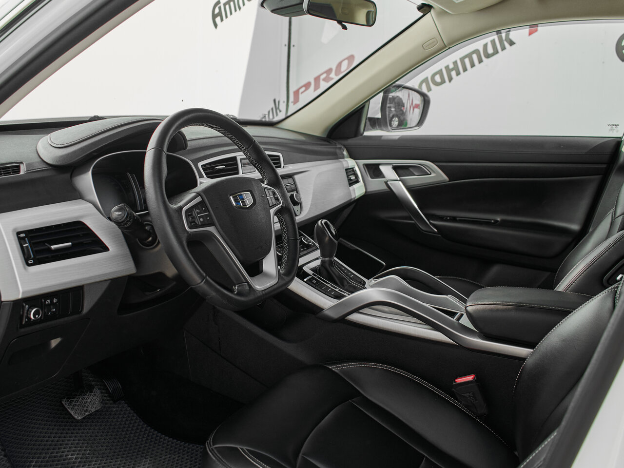 Купить Geely Atlas 2.4 AT (149 л.с.), 2019 в Екатеренбурге