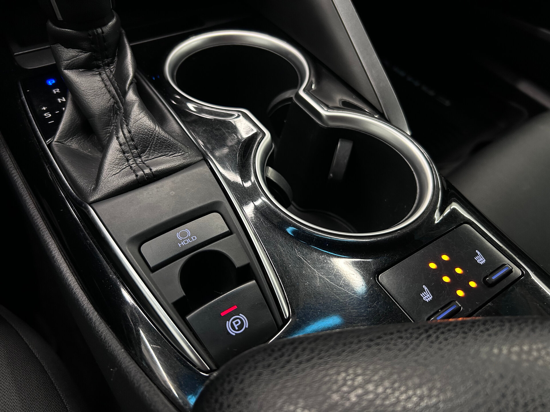 Toyota Camry 2018 25