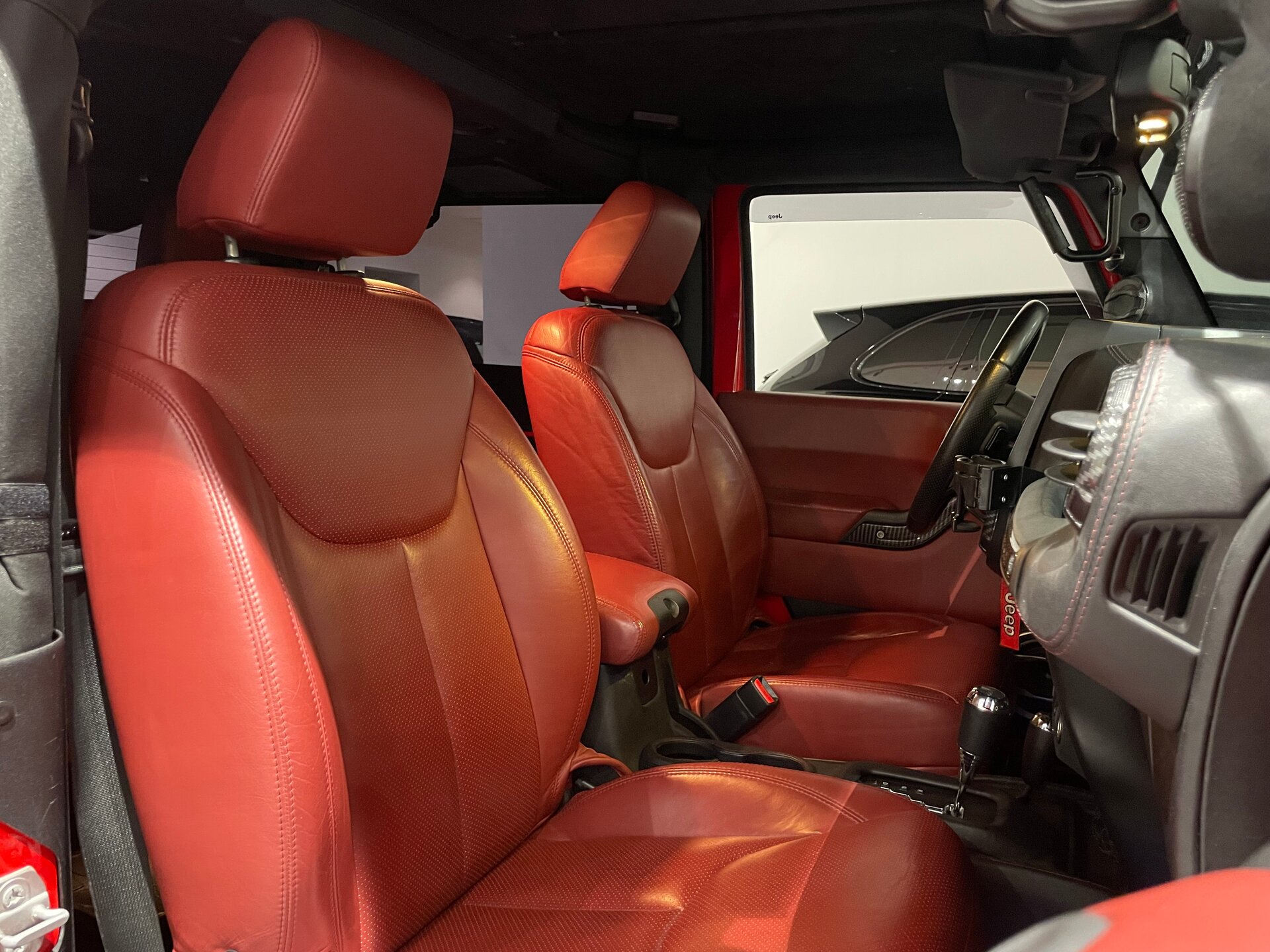 Автомобиль Jeep Wrangler 3.6 AT (284 л.с.) 4WD - 12