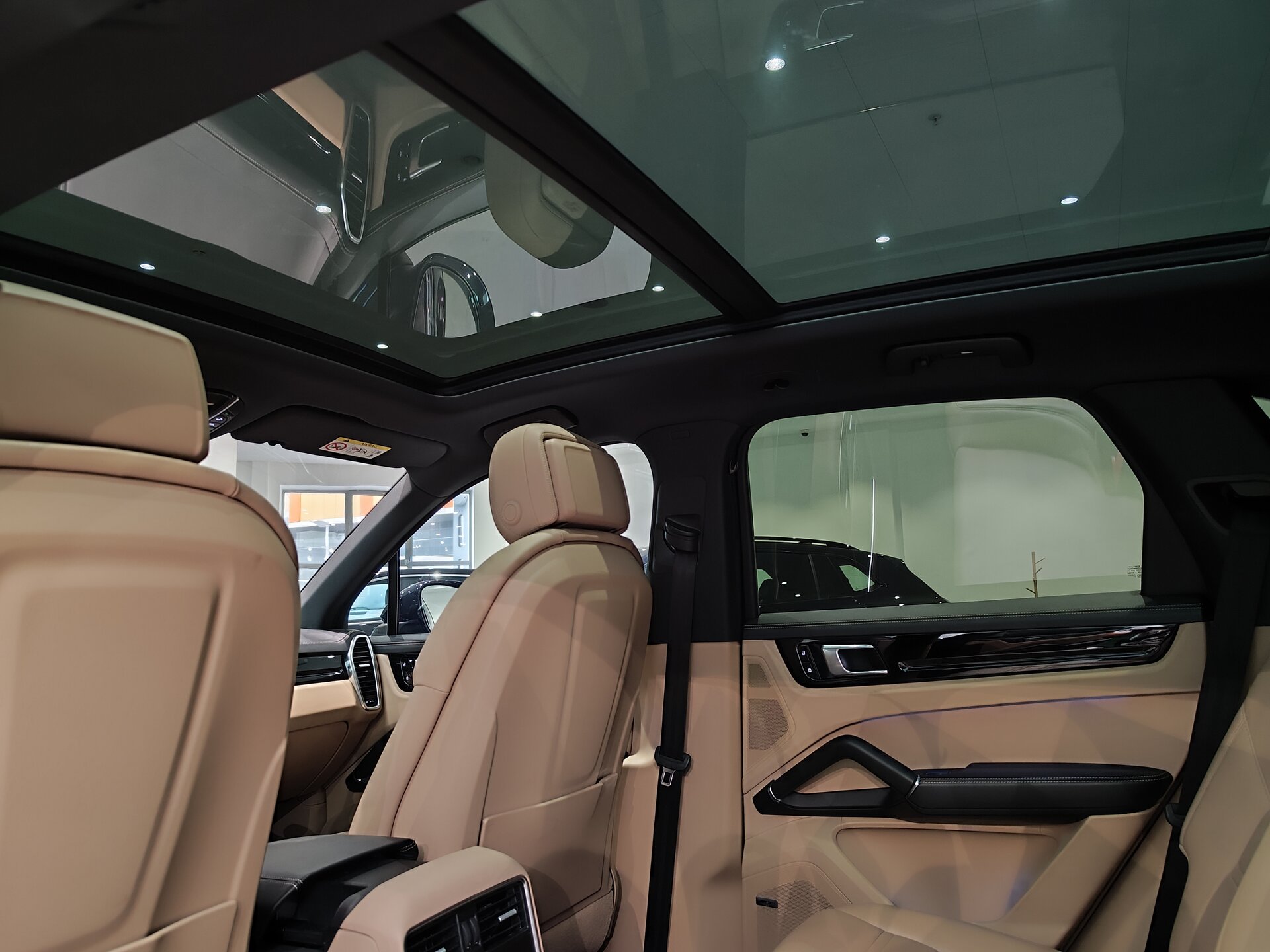 Автомобиль Porsche Cayenne 3.0 AT (340 л.с.) 4WD - 10