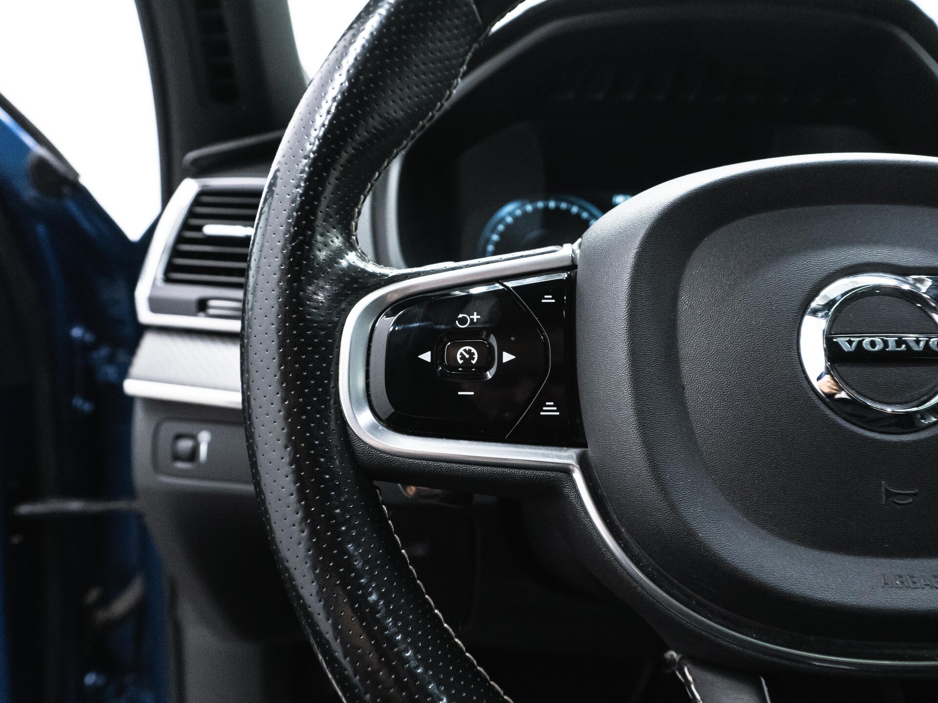 Volvo XC90 2017 19