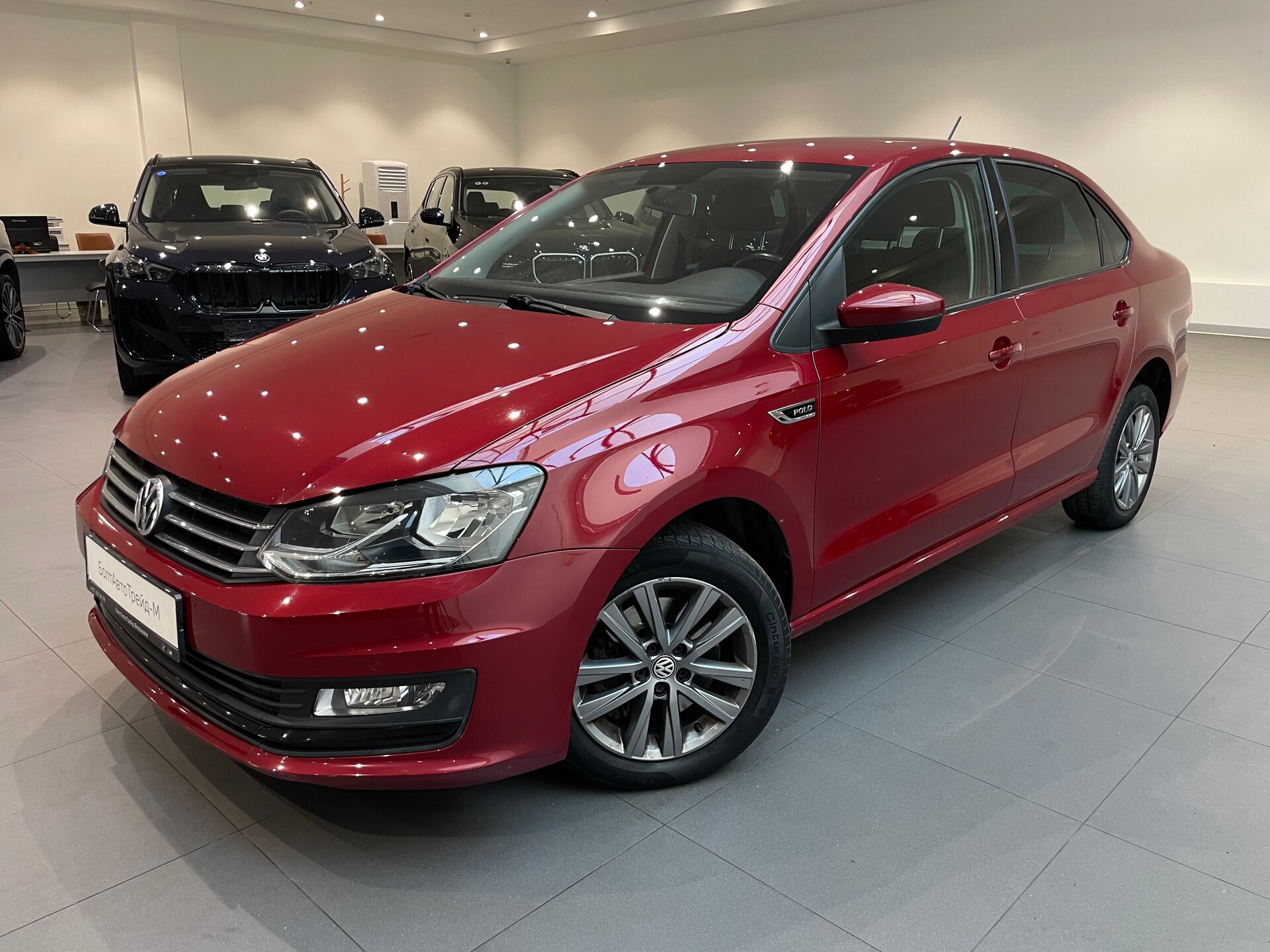 Автомобиль Volkswagen Polo 1.6 AT (110 л.с.) - 1