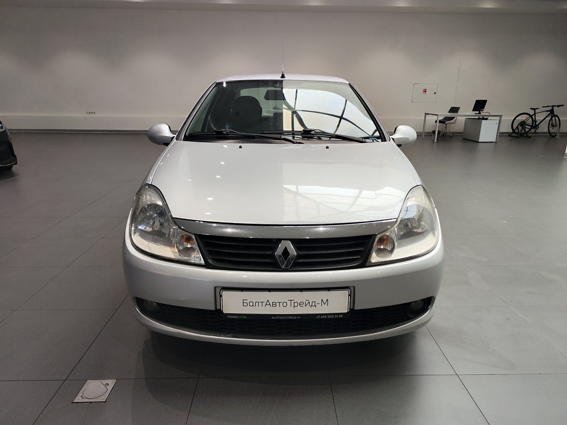Автомобиль Renault Symbol 1.4 AT (98 л.с.) - 2