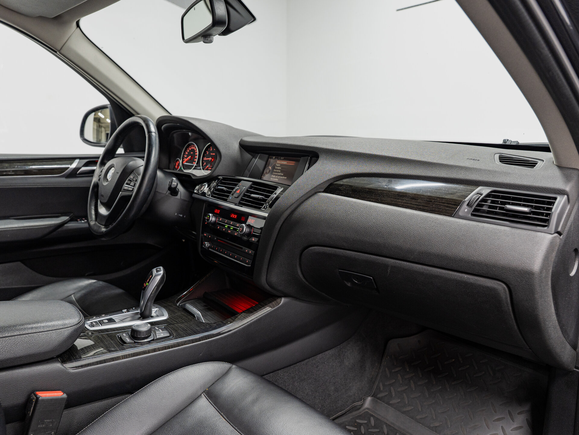 Автомобиль BMW X3 28i xDrive 2.0 AT (245 л.с.) 4WD - 15
