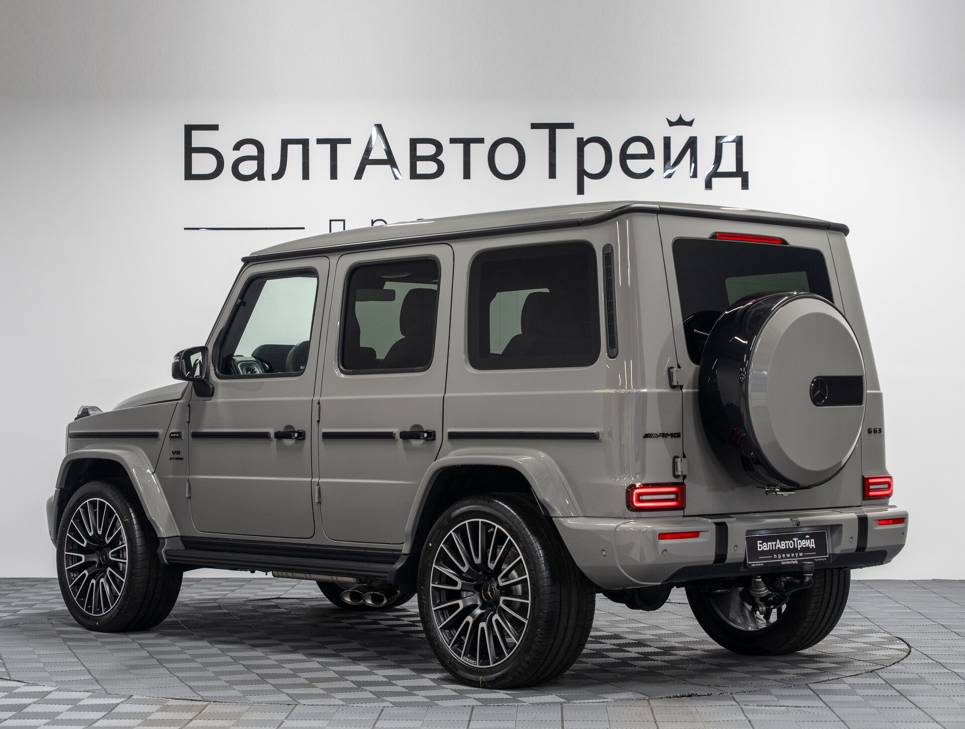 Автомобиль Mercedes-Benz G-Класс AMG 63 AMG 4.0 AT (585 л.с.) 4WD - 10