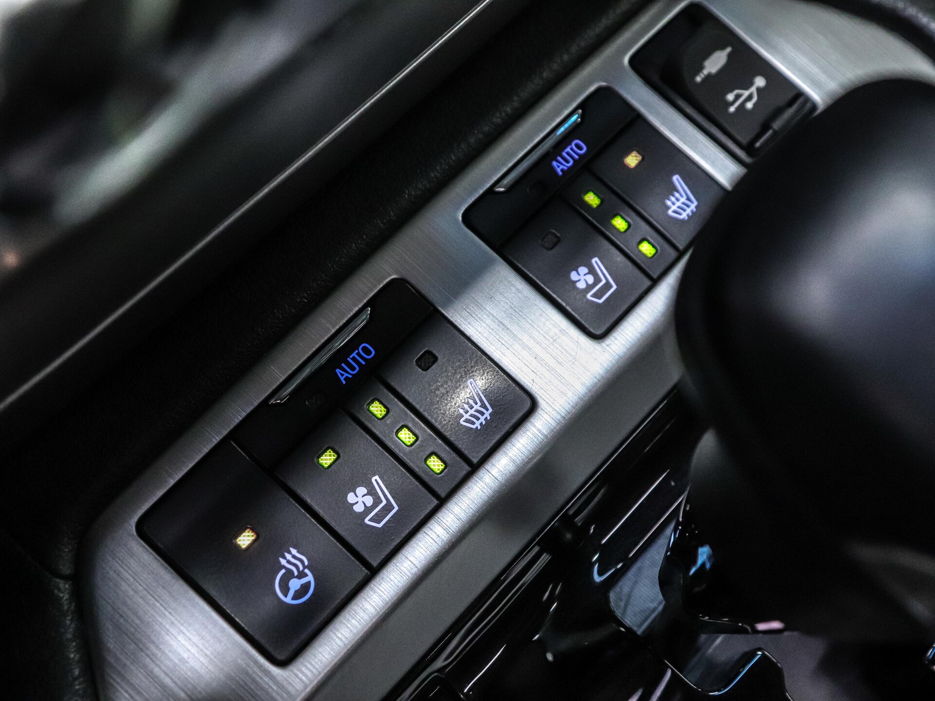 Toyota Land Cruiser 2019 25