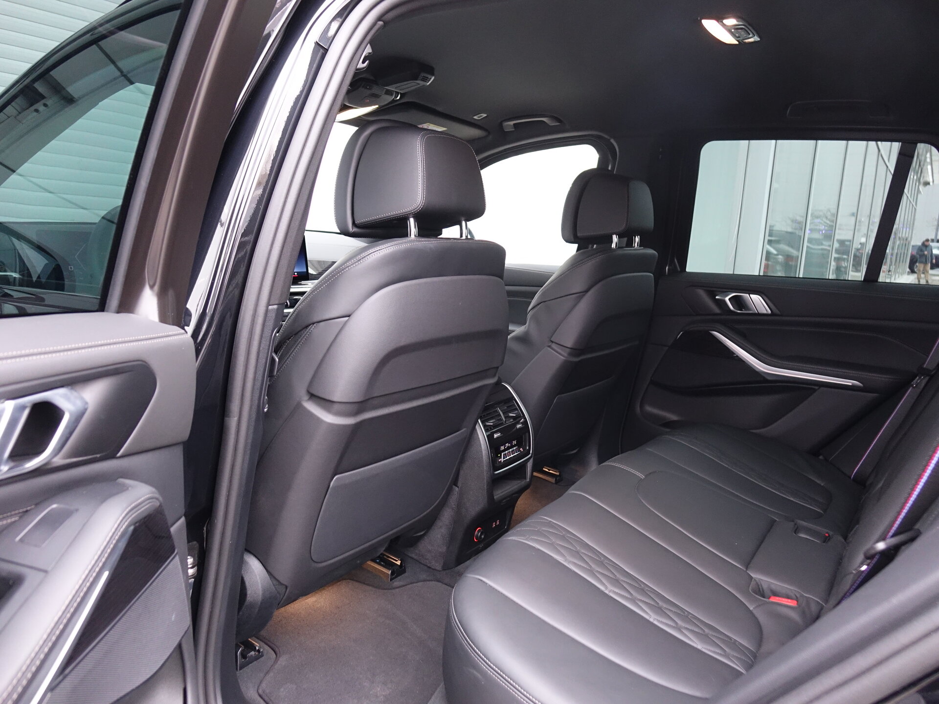 Автомобиль BMW X5 M60i 4.4 AT (530 л.с.) 4WD - 20