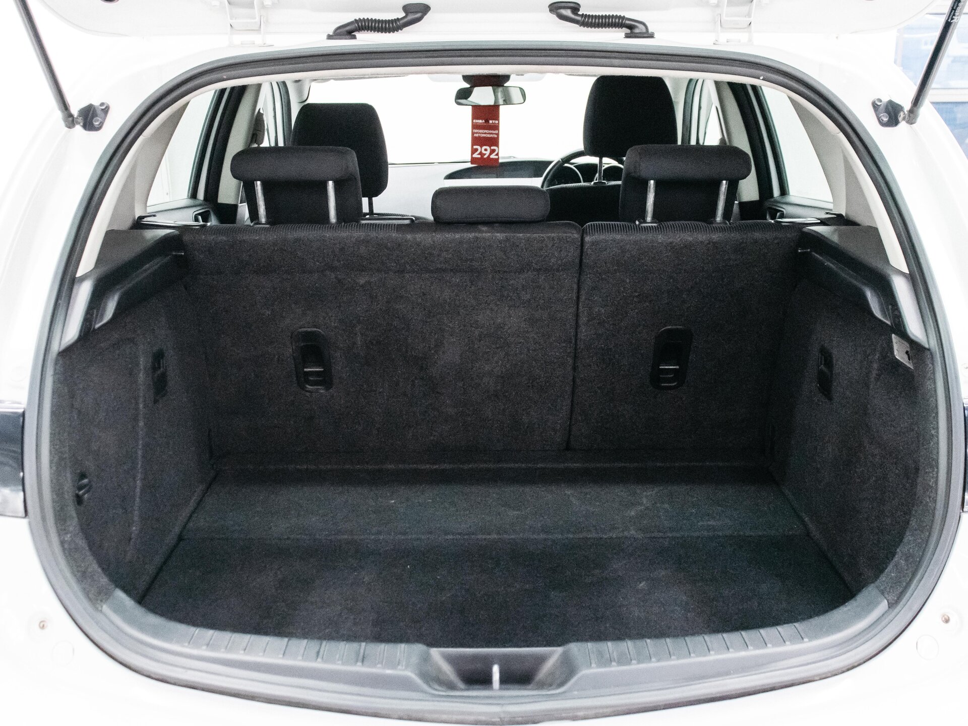 Mazda Axela 2010 26
