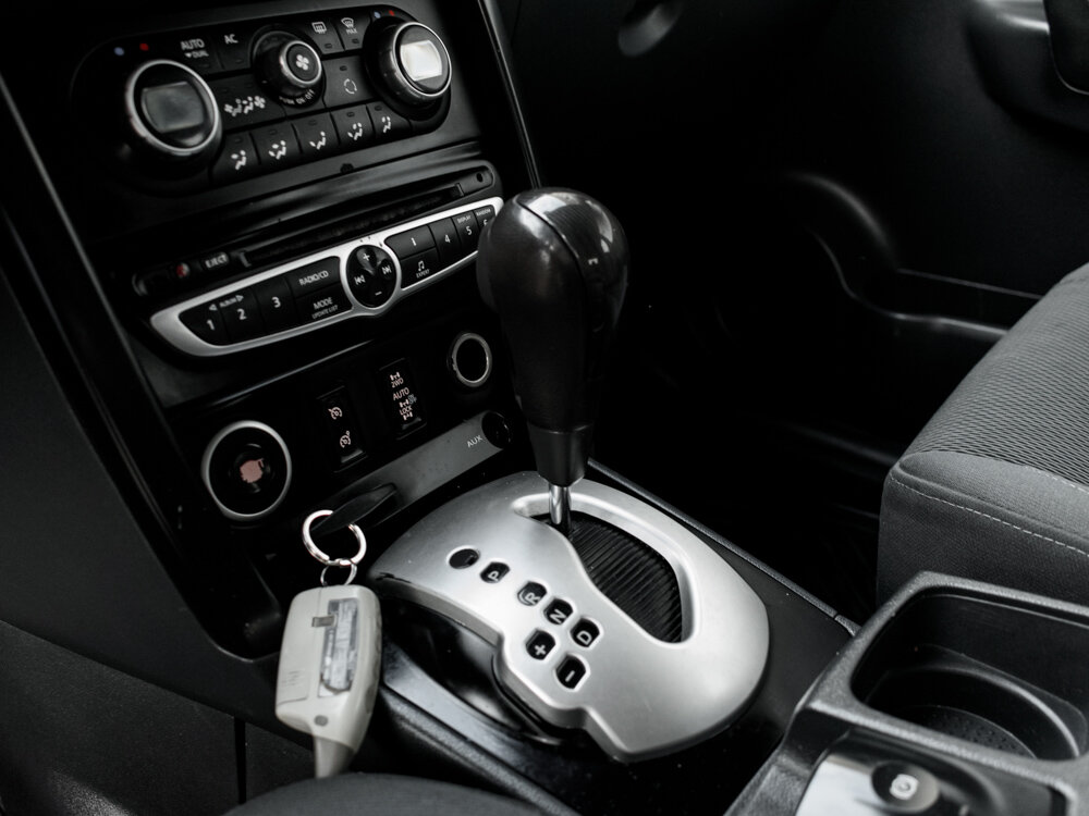 Купить Renault Koleos 2.5 CVT (171 л.с.) 4WD, 2008 в Екатеренбурге
