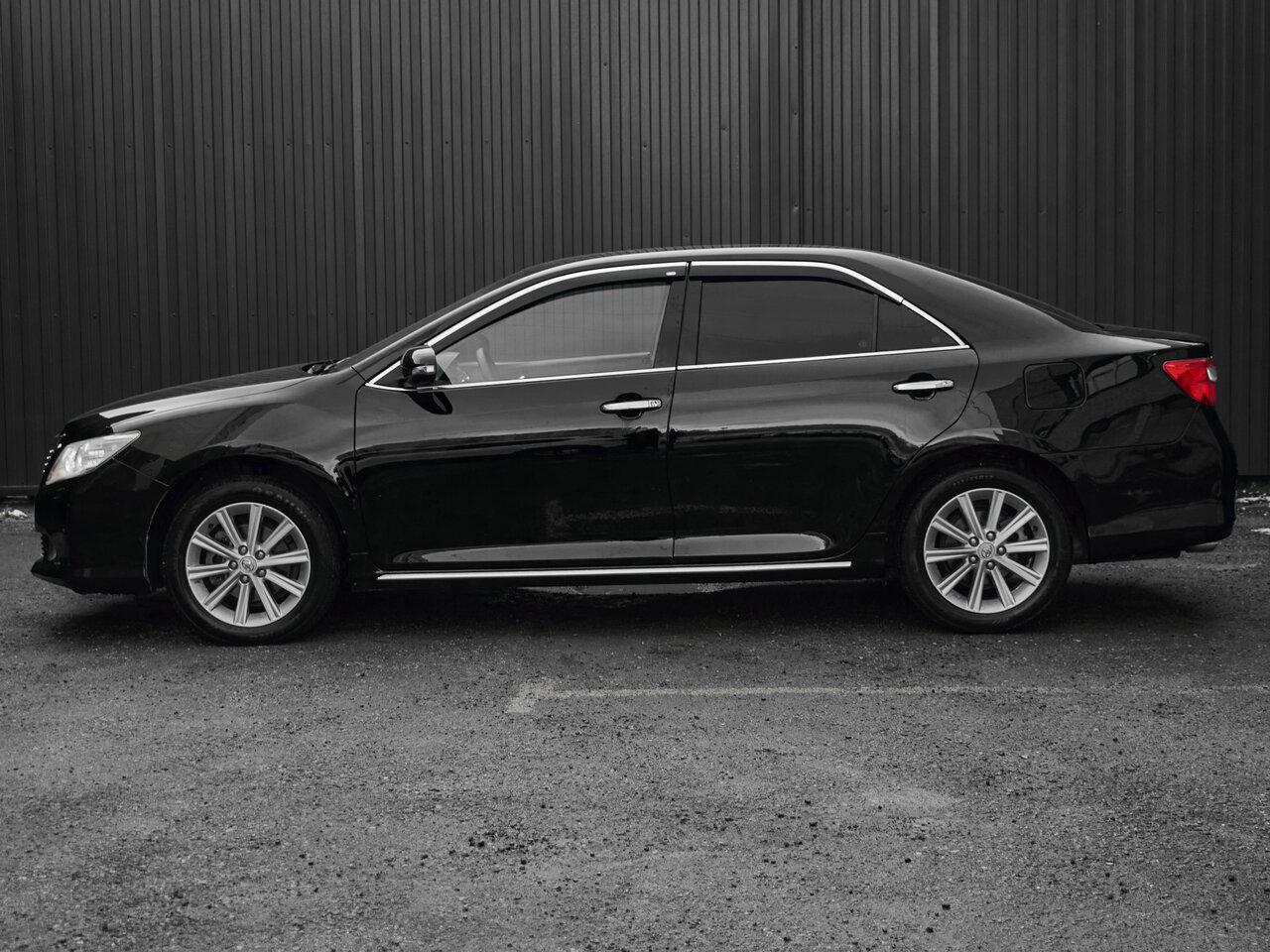 Купить Toyota Camry 3.5 AT (249 л.с.), 2013 в Екатеренбурге