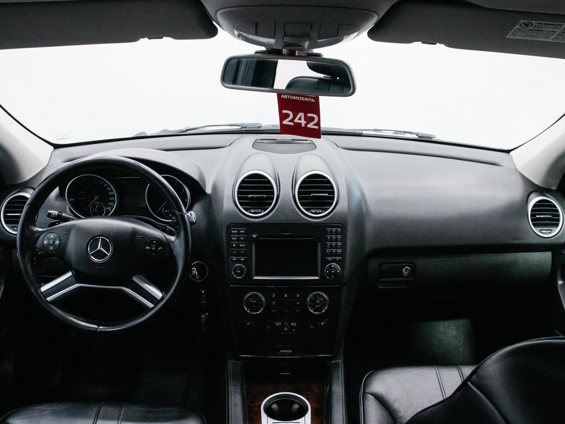 Mercedes-Benz M-Класс 2010 13
