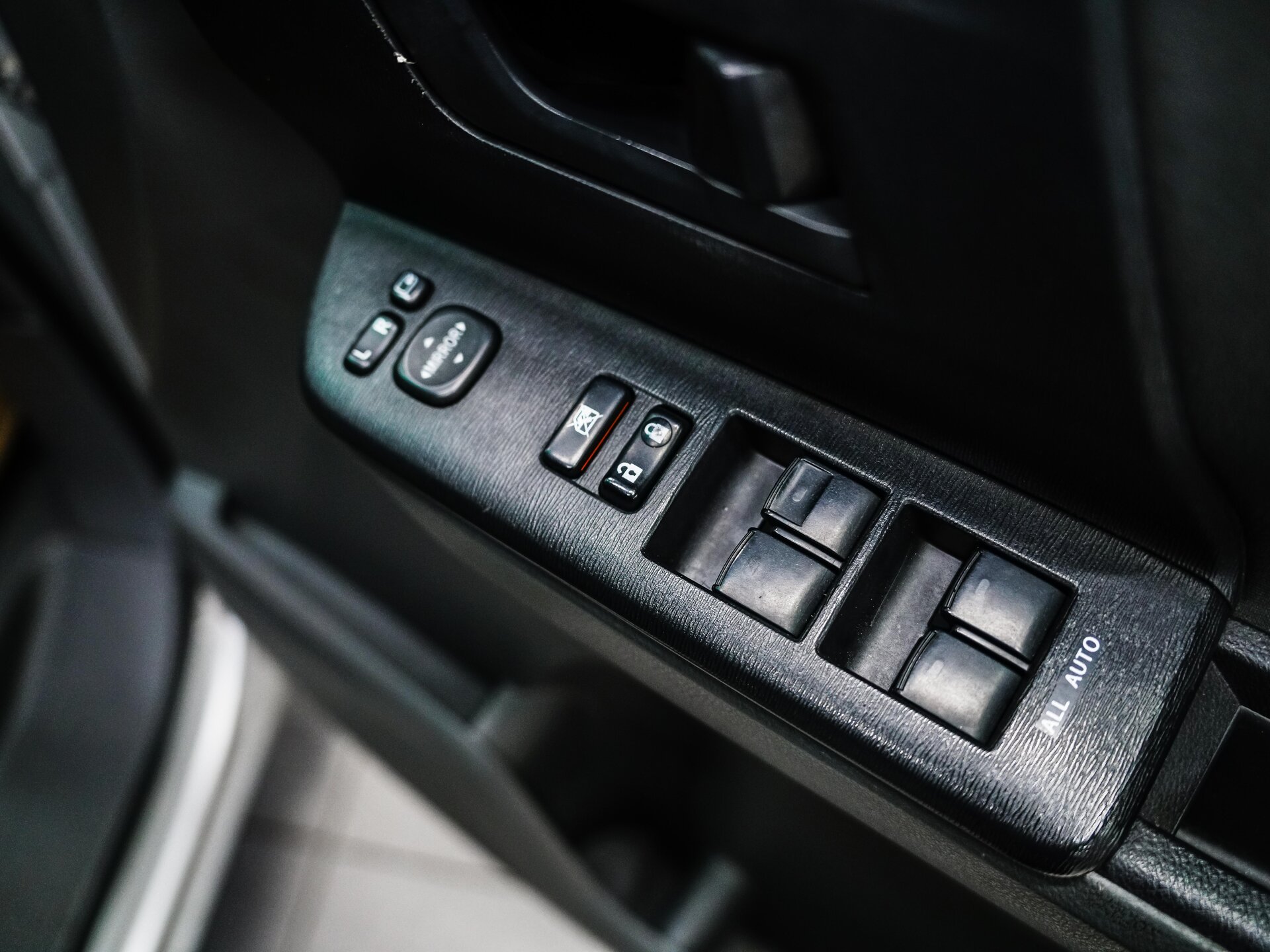 Toyota Noah 2008 10