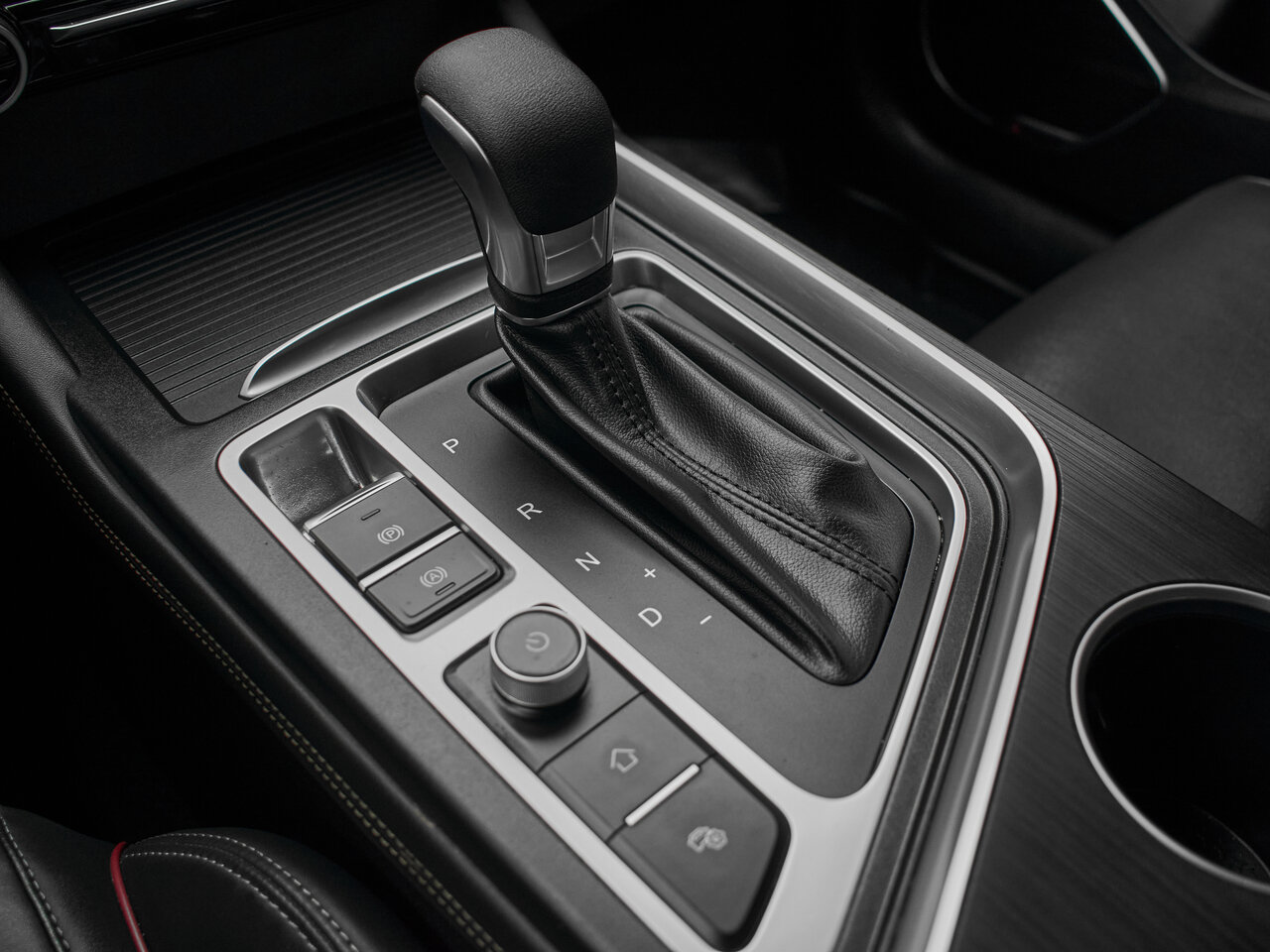 Купить OMODA S5 1.5 CVT (113 л.с.), 2023 в Екатеренбурге