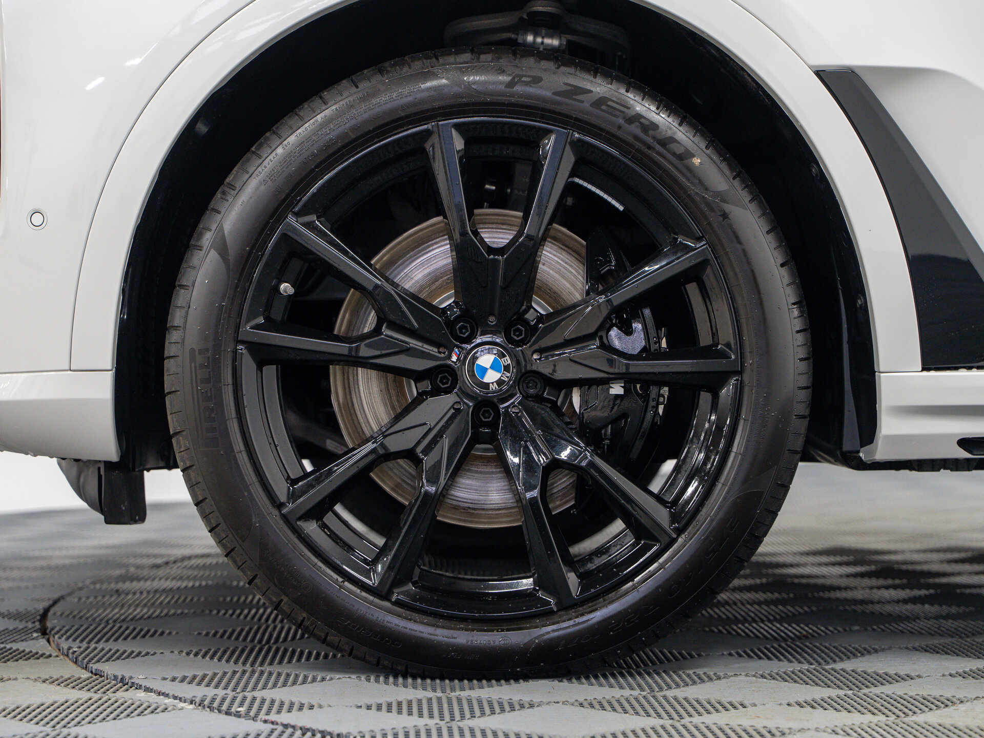 Автомобиль BMW X7 40d 3.0d AT (340 л.с.) 4WD - 3
