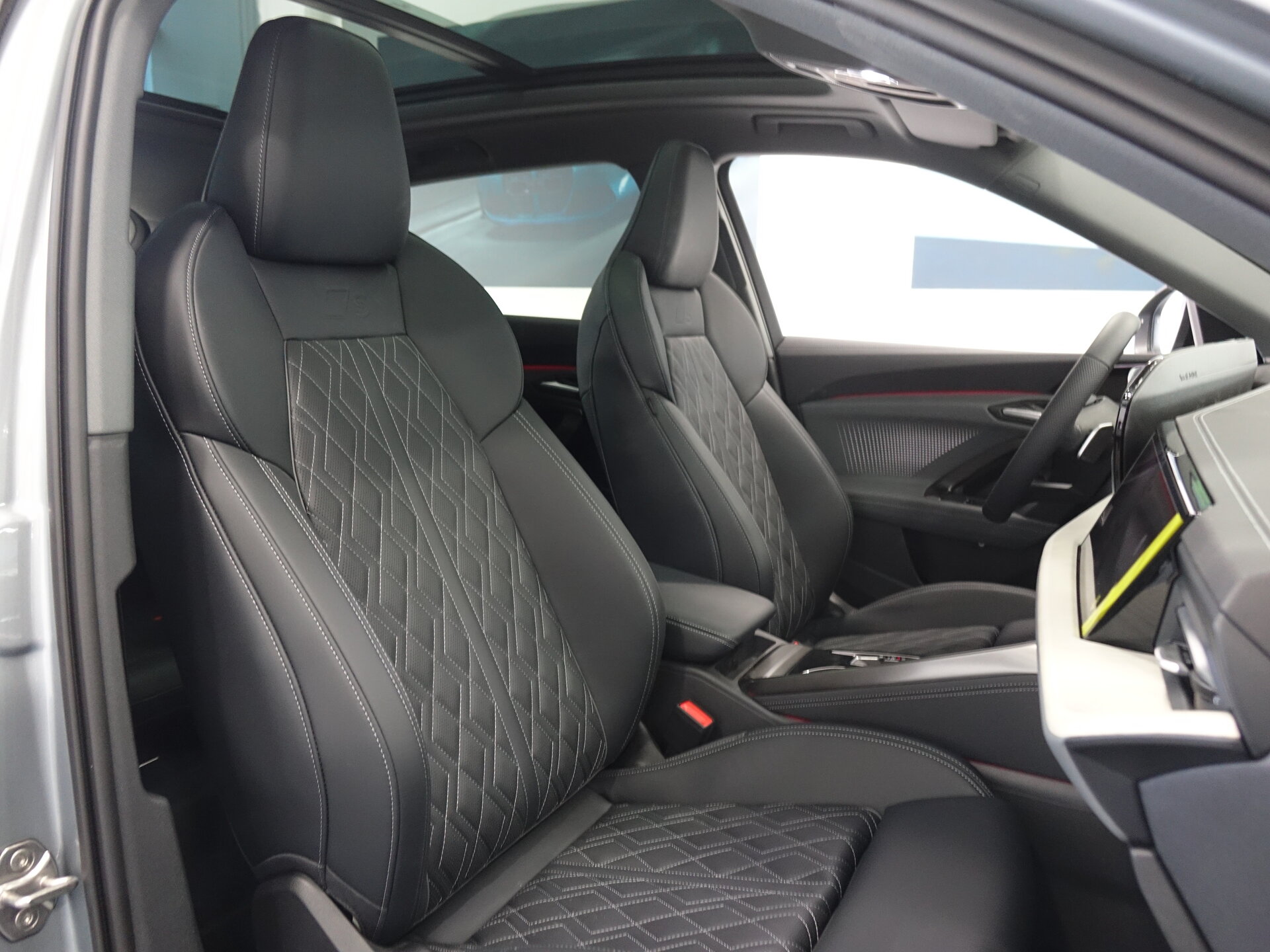 Автомобиль Audi Q5 L 2.0 AMT (204 л.с.) 4WD - 20