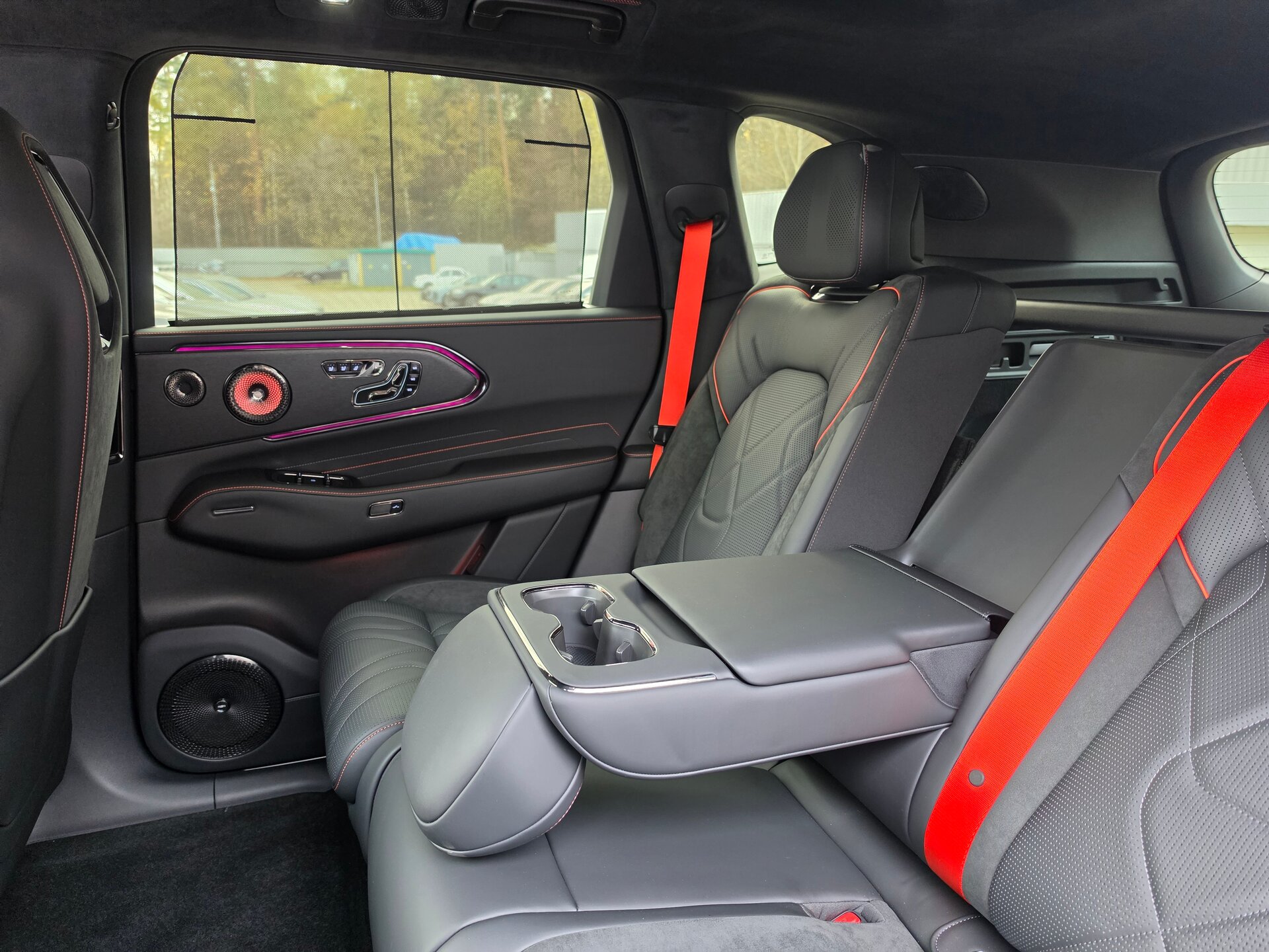 Автомобиль Zeekr 8X Dawn 2.0hyb AT (1401 л.с.) 4WD - 9