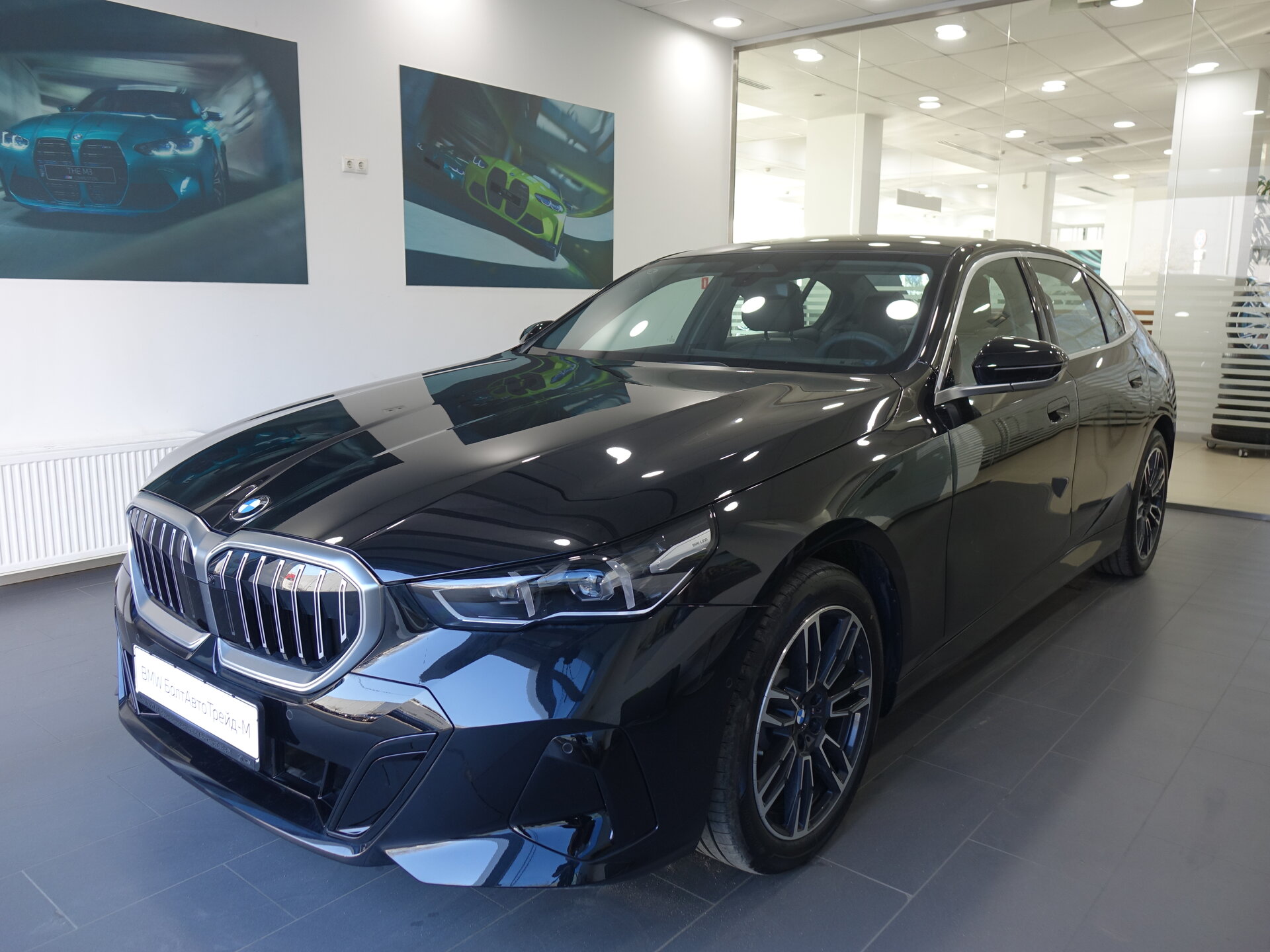 Автомобиль BMW 5 серии 530Li xDrive 2.0 AT (258 л.с.) 4WD - 1
