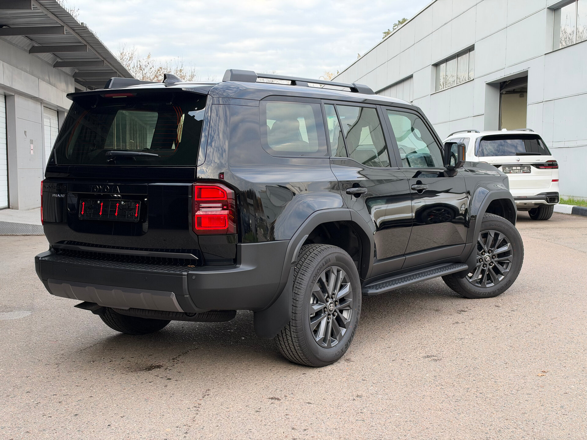 Автомобиль Toyota Land Cruiser Prado 2.8d AT (204 л.с.) 4WD - 2