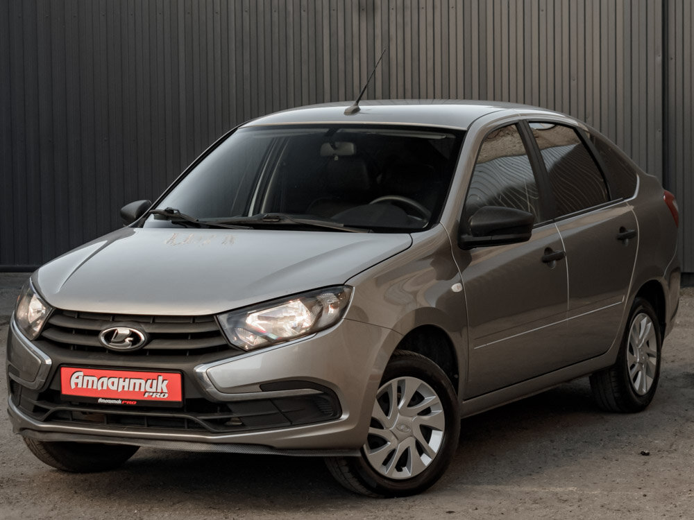Купить Lada (ВАЗ) Granta 1.6 MT (87 л.с.), 2020 в Екатеренбурге