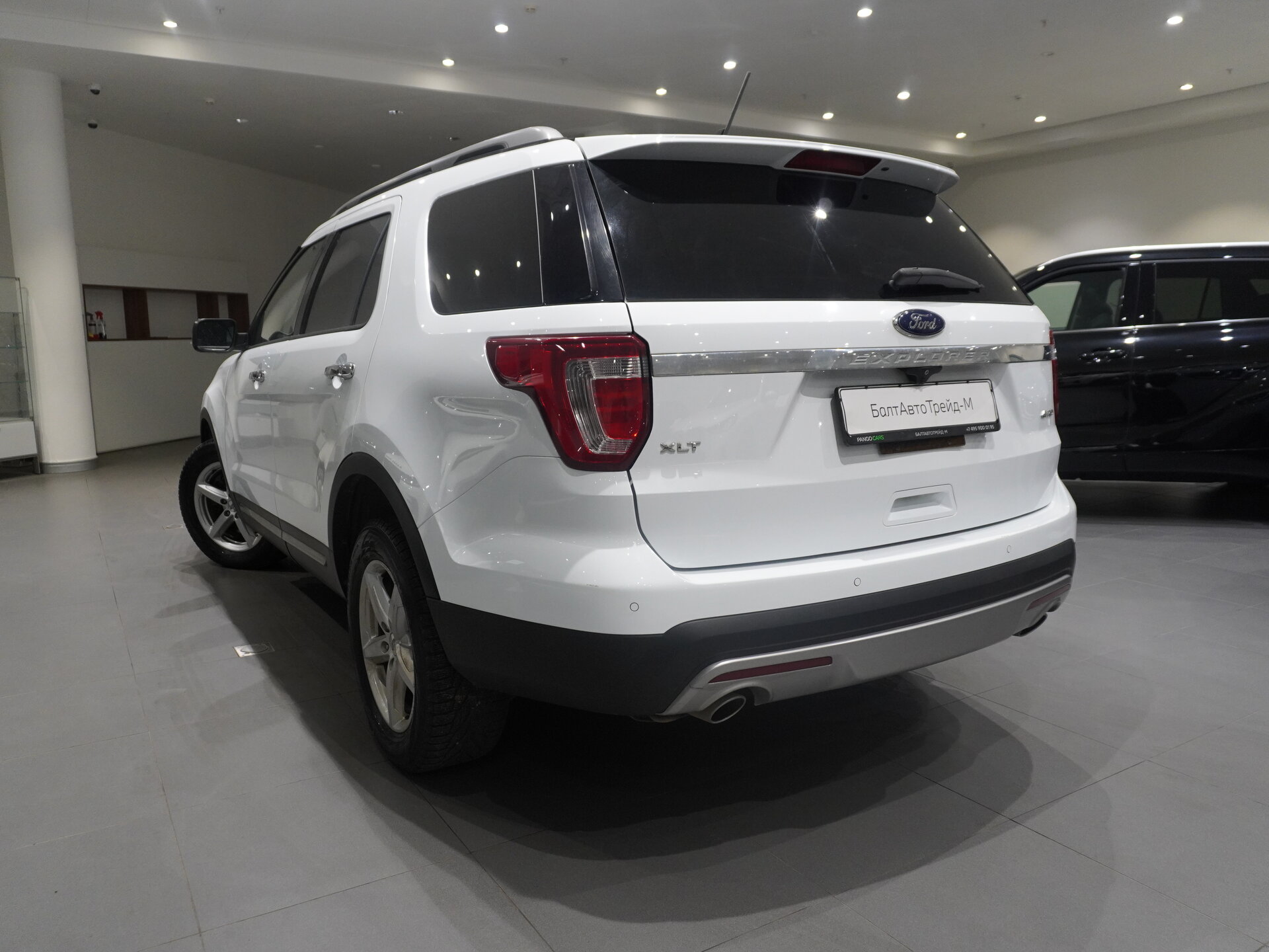 Автомобиль Ford Explorer 3.5 AT (249 л.с.) 4WD - 4