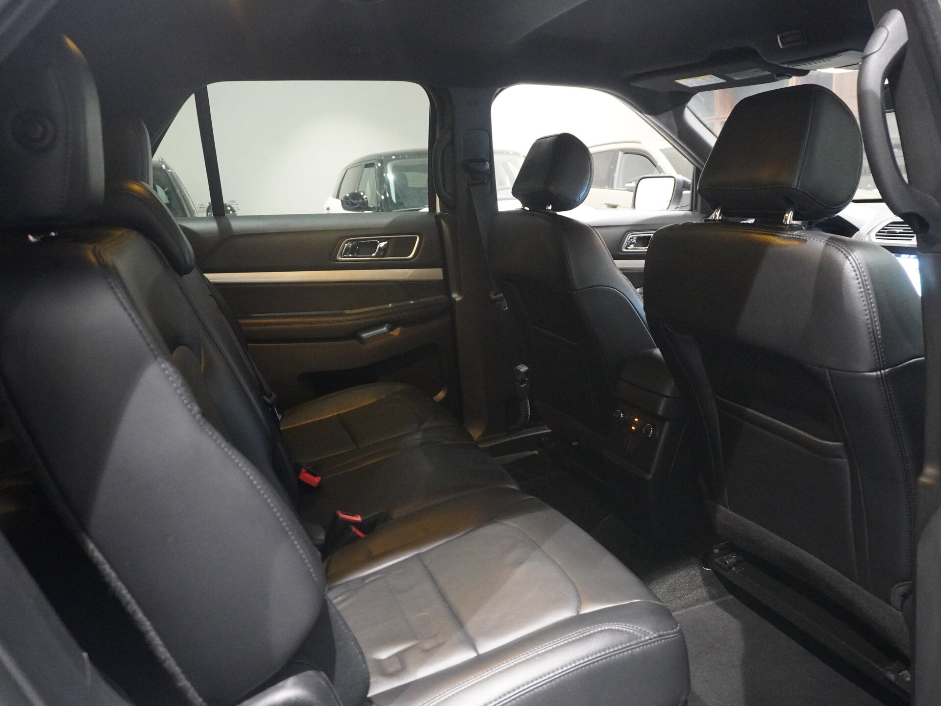 Автомобиль Ford Explorer 3.5 AT (249 л.с.) 4WD - 11