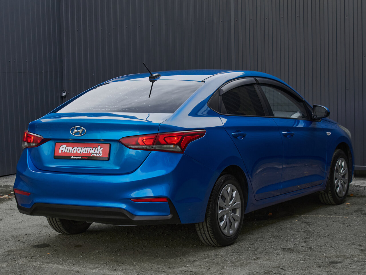 Купить Hyundai Solaris 1.6 MT (123 л.с.), 2017 в Екатеренбурге
