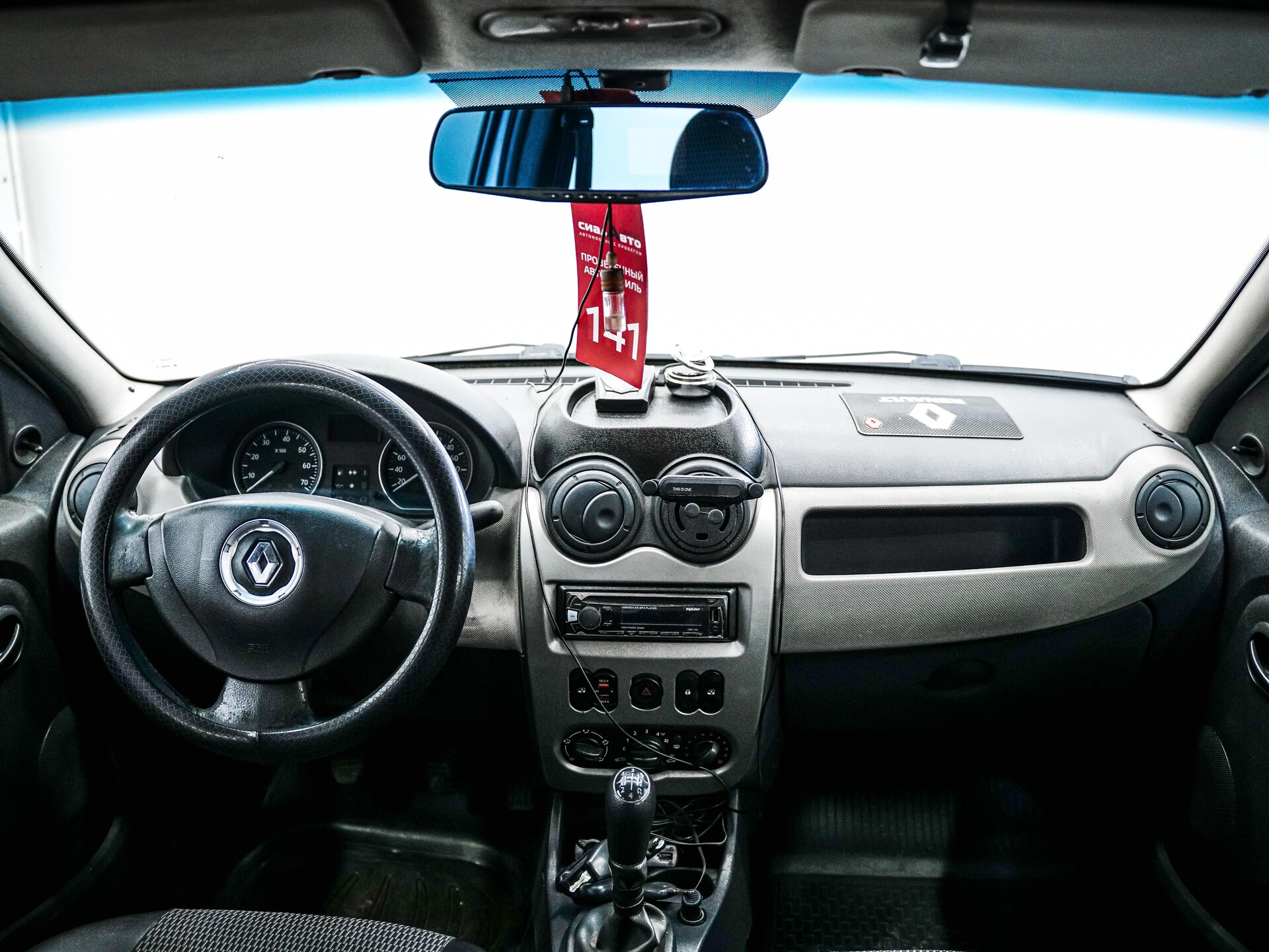 Renault Logan 2012 13
