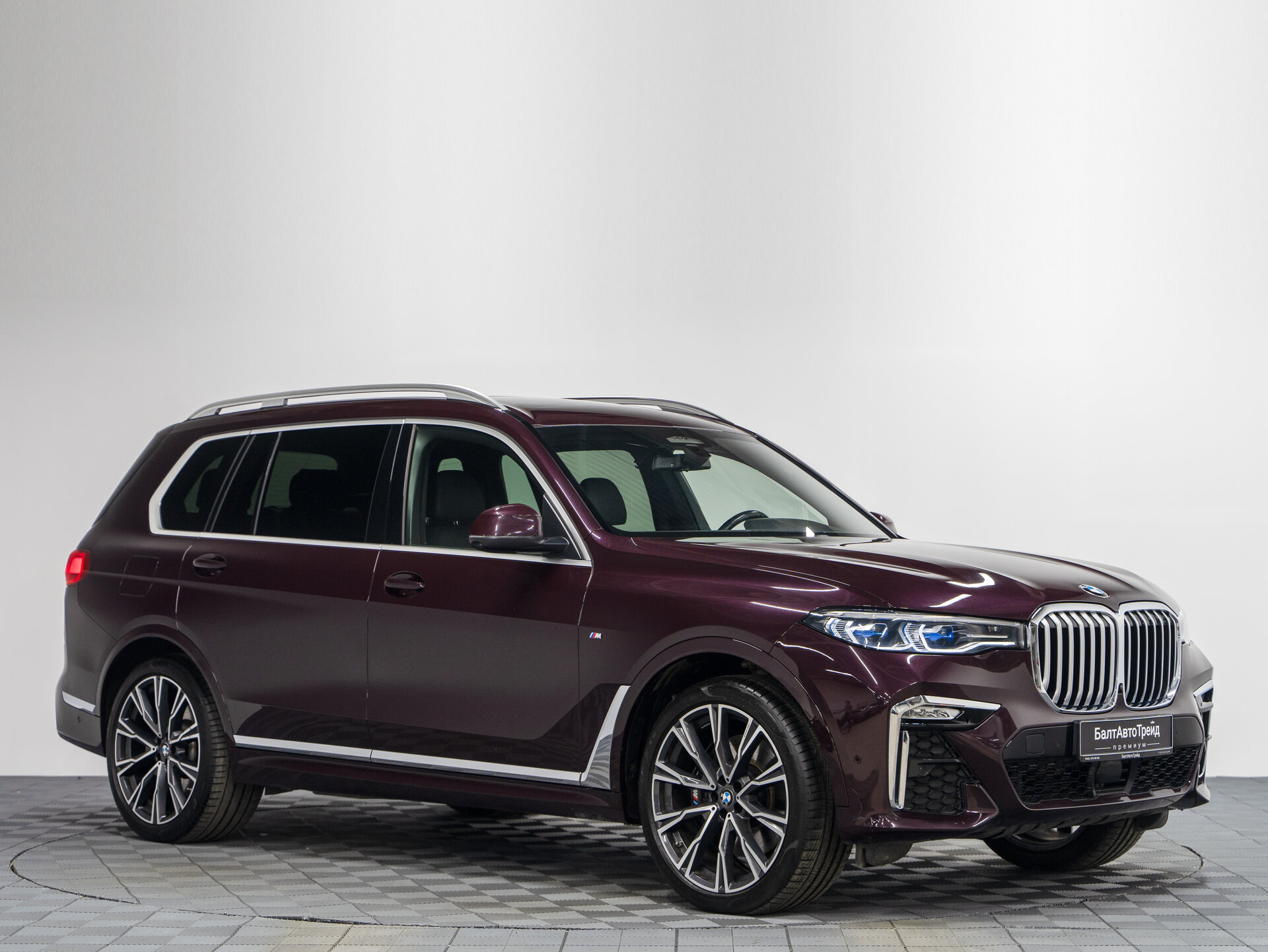 Автомобиль BMW X7 40i 3.0 AT (340 л.с.) 4WD - 5