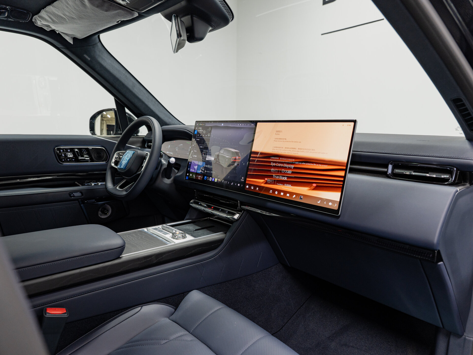 Автомобиль Zeekr 9X 55 kWh (до 3.5 т) 2.0hyb AT (898 л.с.) 4WD - 14