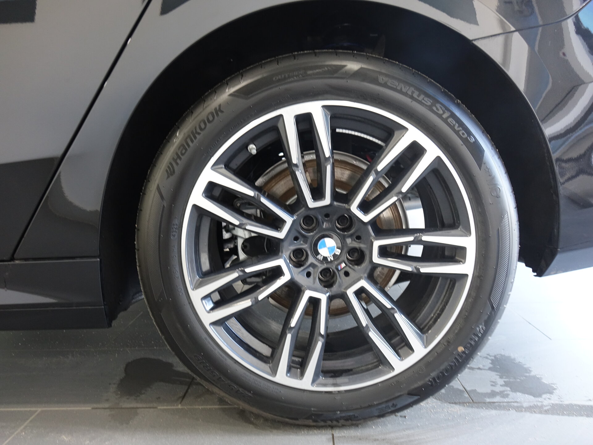 Автомобиль BMW 5 серии 530Li xDrive 2.0 AT (258 л.с.) 4WD - 9