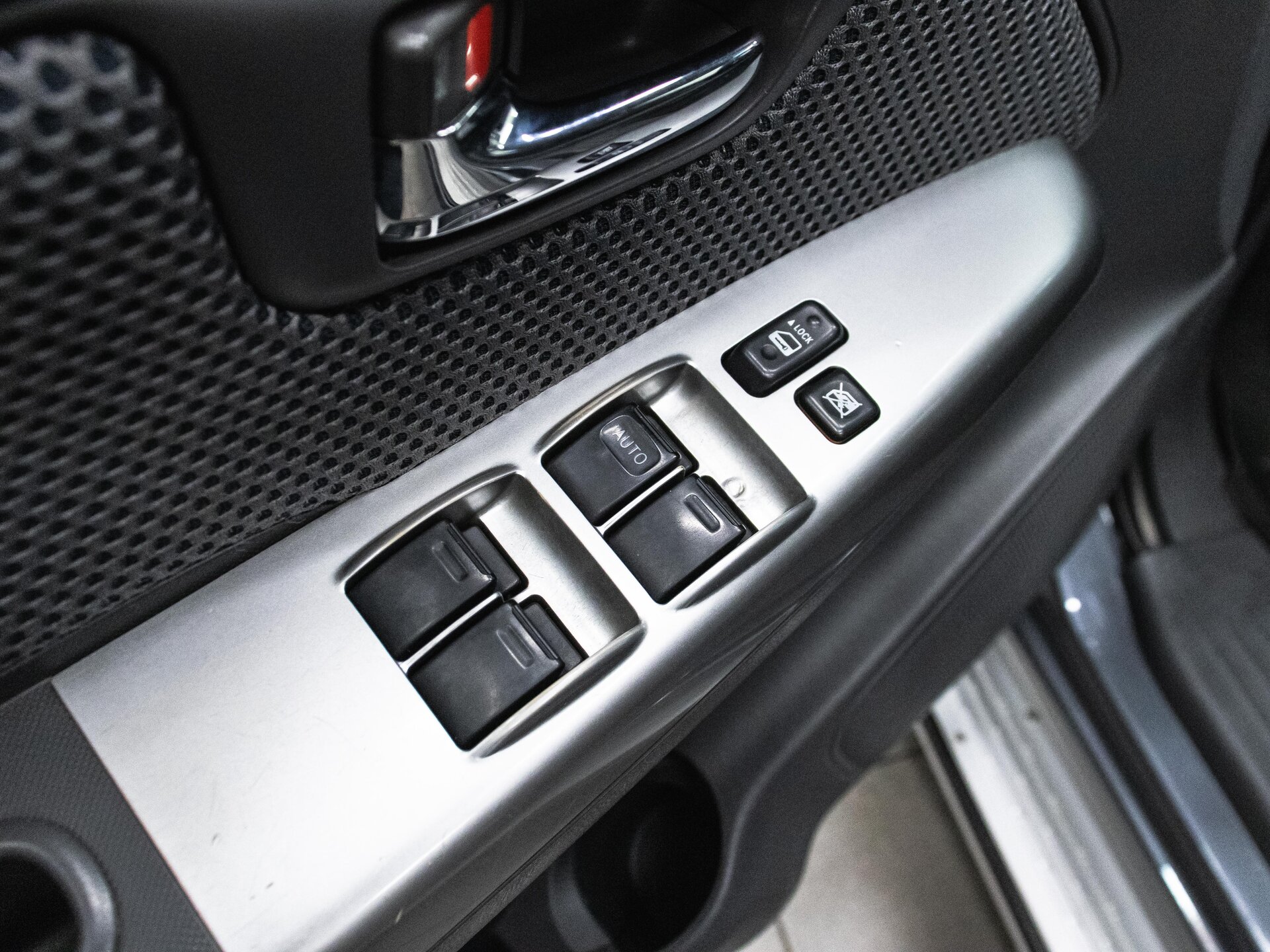 Toyota Hilux 2012 10