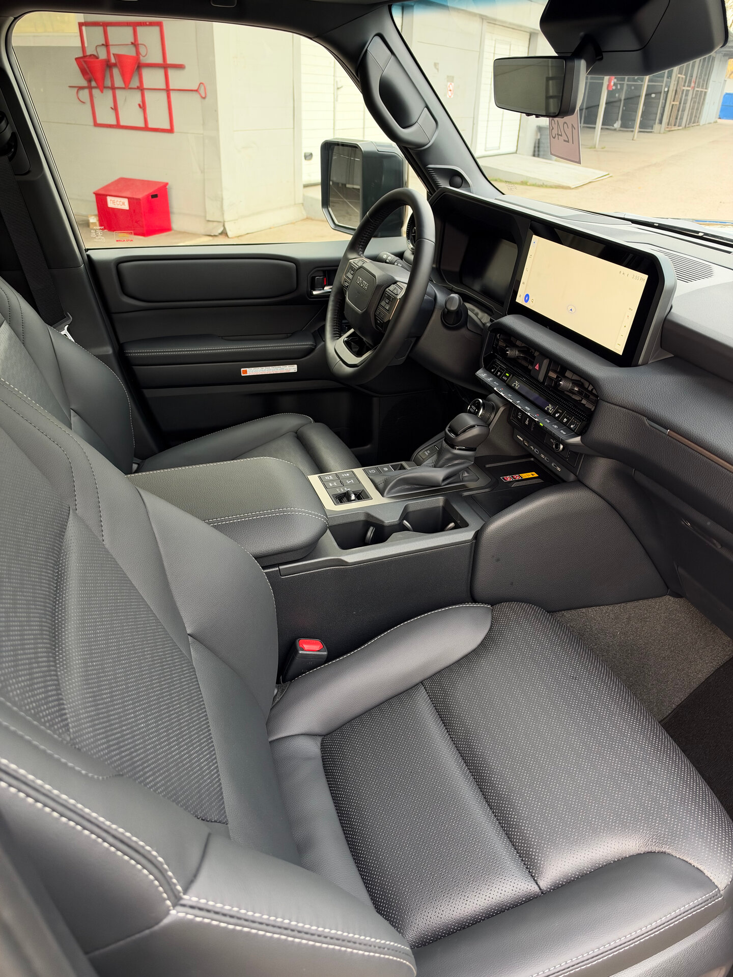 Автомобиль Toyota Land Cruiser Prado 2.8d AT (204 л.с.) 4WD - 7