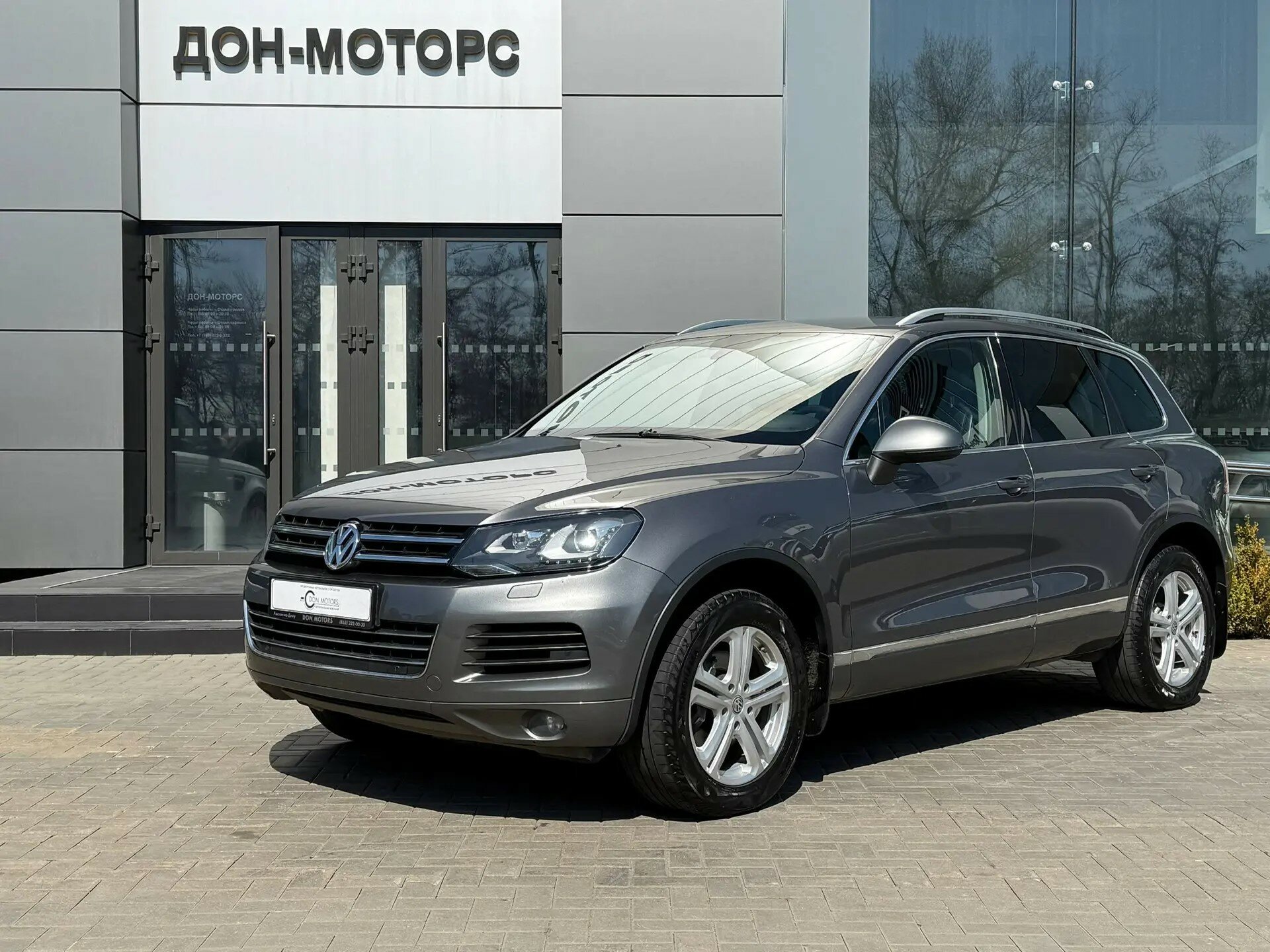 Volkswagen Touareg 3.6 AT (249 л.с.) 4WD 2013