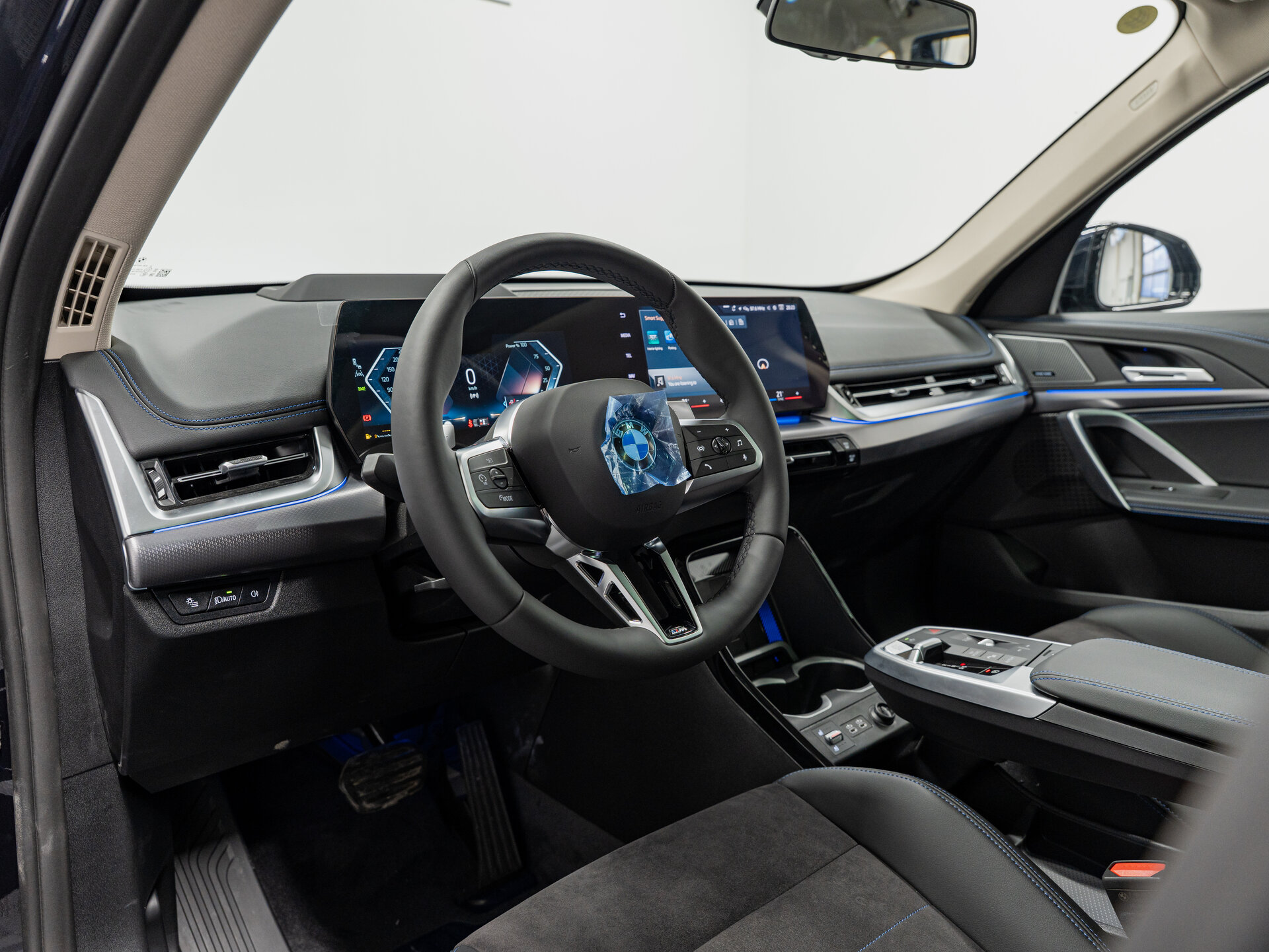 Автомобиль BMW X1 25Li xDrive 2.0 AMT (204 л.с.) 4WD - 12