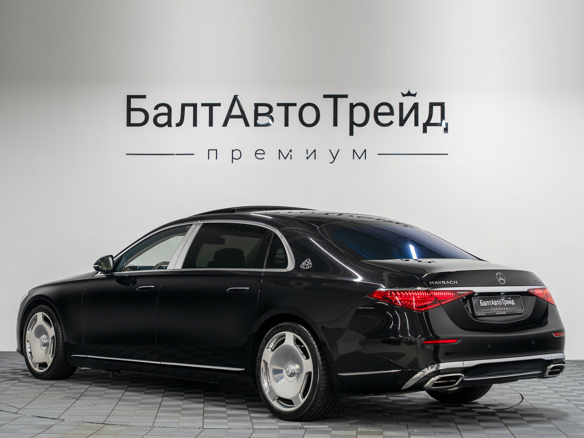 Автомобиль Mercedes-Benz Maybach S-Класс 580 4.0 AT (503 л.с.) 4WD - 12