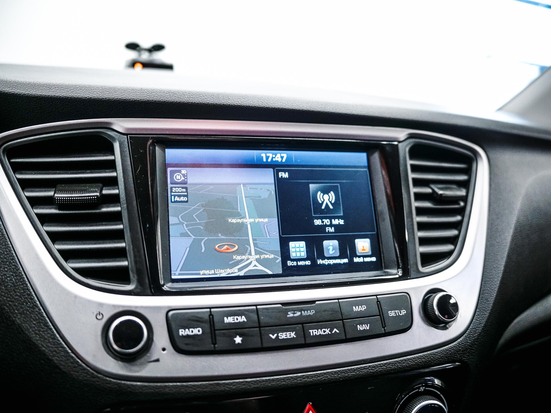 Hyundai Solaris 2017 25