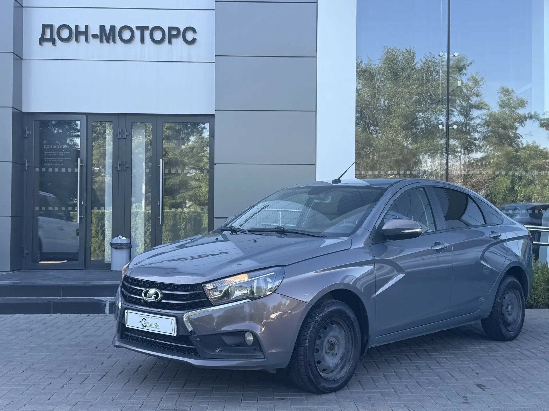Lada (ВАЗ) Vesta 1.6 MT (106 л.с.) 2016