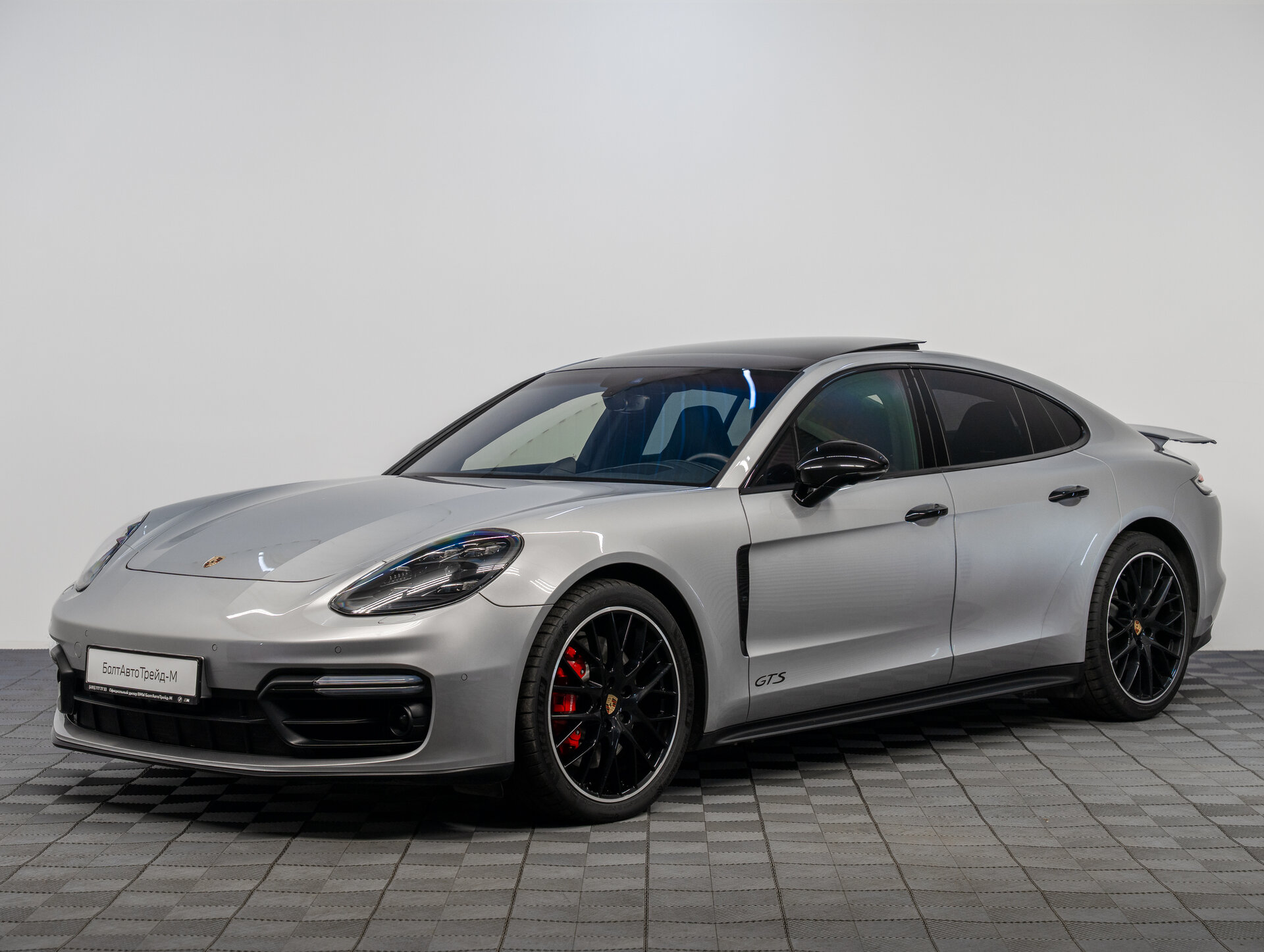 Автомобиль Porsche Panamera GTS 4.0 AMT (460 л.с.) 4WD - 1