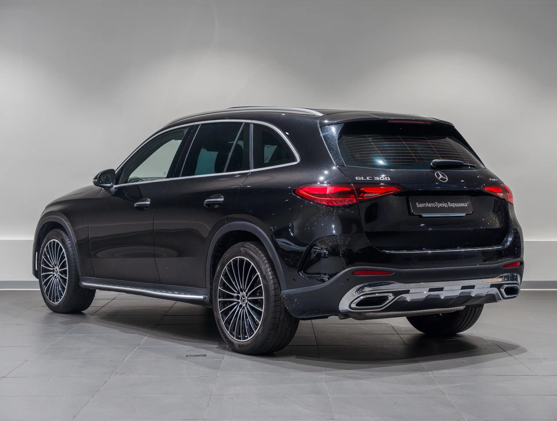 Автомобиль Mercedes-Benz GLC 300 2.0 AT (258 л.с.) 4WD - 7