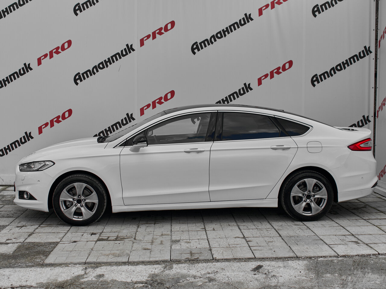 Купить Ford Mondeo 2.5 AT (149 л.с.), 2015 в Екатеренбурге