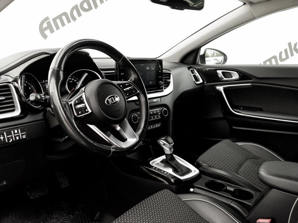 Купить Kia Ceed 1.4 AMT (140 л.с.), 2021 в Екатеренбурге